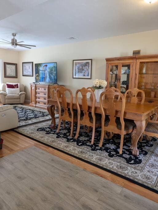 New House fenced inn yard Pet and family friendly gallery photo in Worcester, MA — image 6