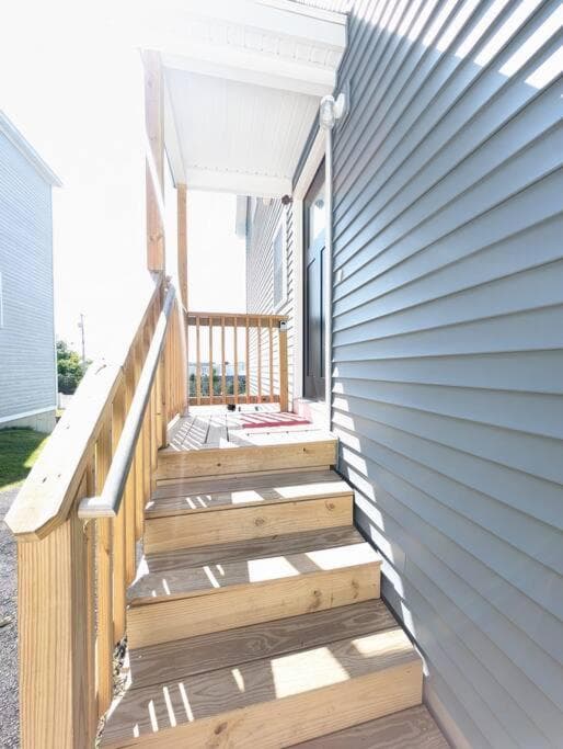 New House fenced inn yard Pet and family friendly gallery photo in Worcester, MA — image 24