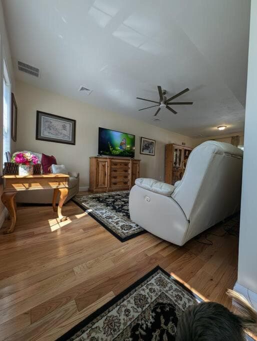 New House fenced inn yard Pet and family friendly gallery photo in Worcester, MA — image 35