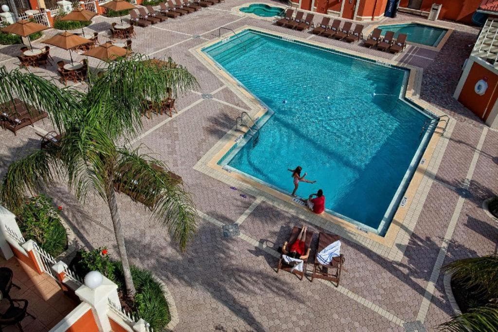 Westgate Towers Hotel interior in Orlando, FL — gallery photo 2