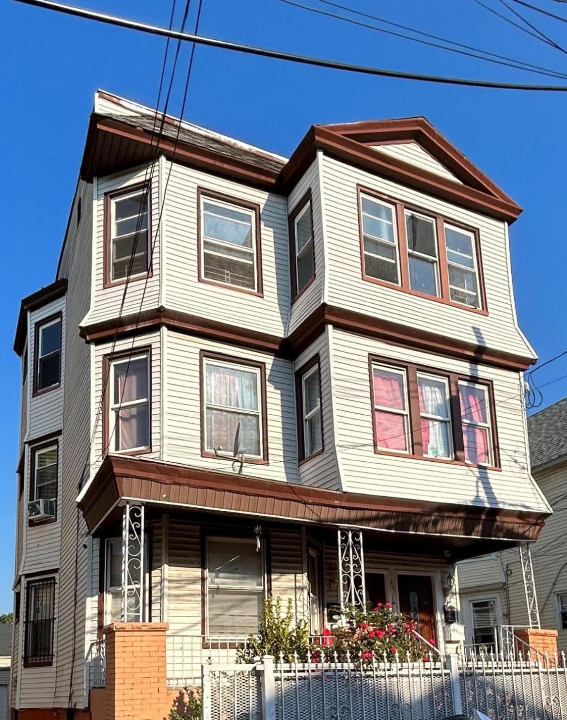 3F6-Chelsea Suites In-Unit Washer dryer and TV — hotel in Elmwood Park, New Jersey