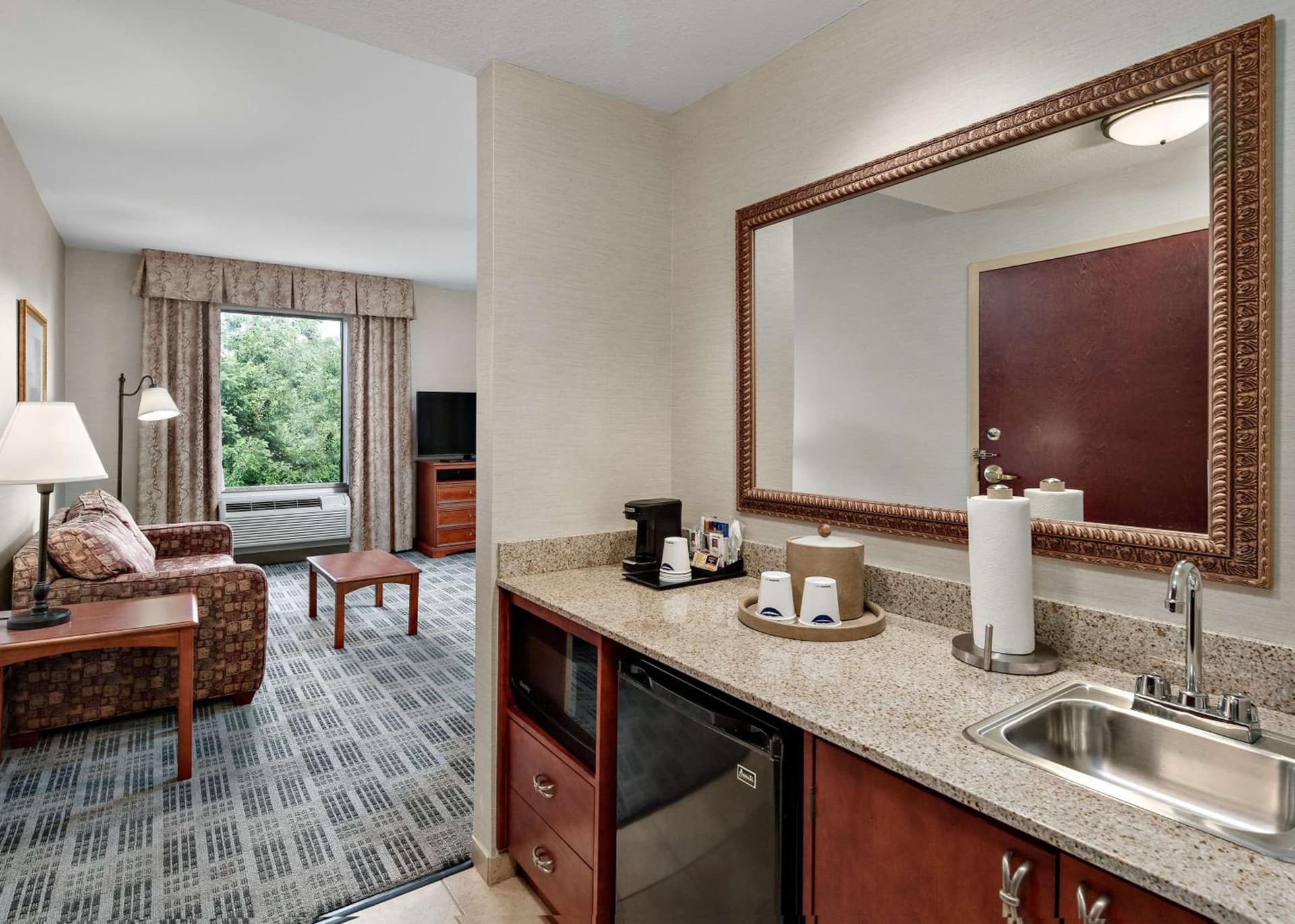 Hampton Inn & Suites Grove City gallery photo in Grove City, PA — image 21