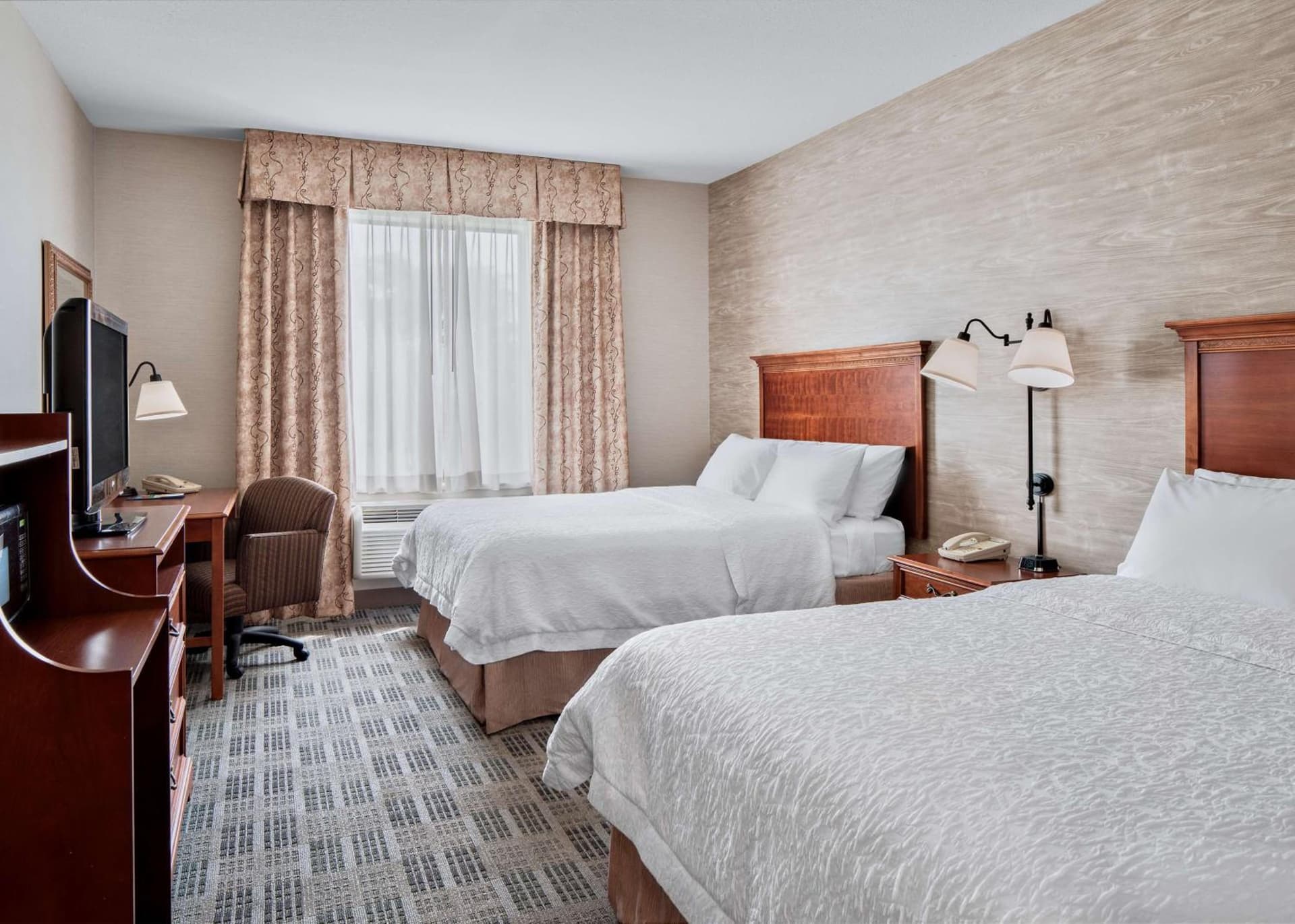 Hampton Inn & Suites Grove City gallery photo in Grove City, PA — image 18