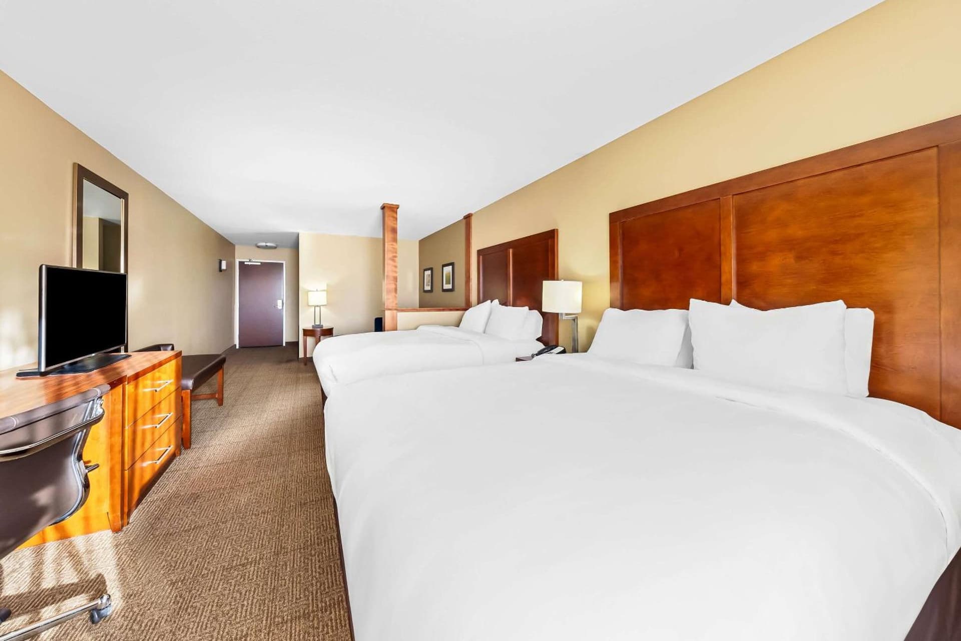 Comfort Inn & Suites West - Medical Center gallery photo in Rochester, MN — image 9