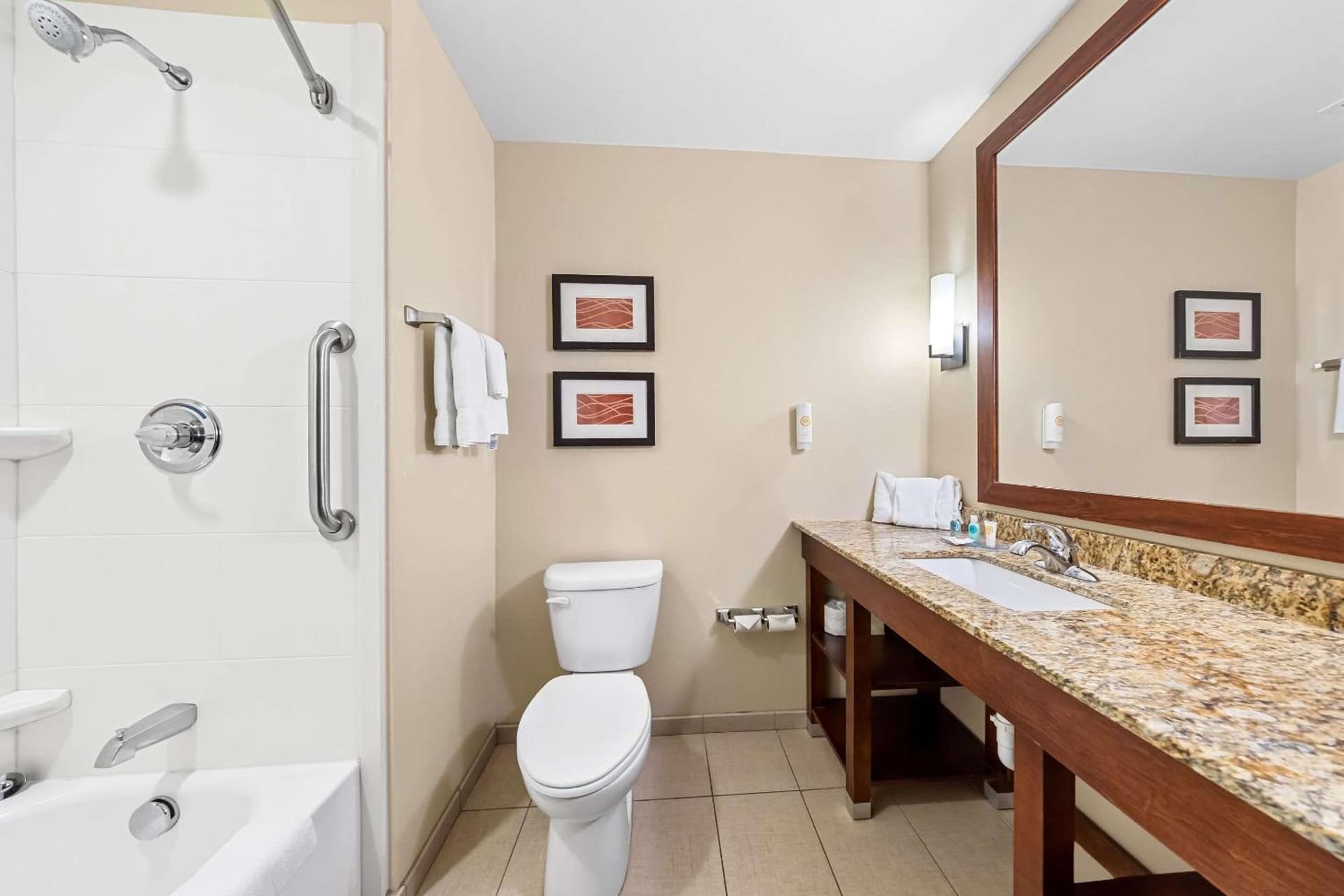 Comfort Inn & Suites West - Medical Center gallery photo in Rochester, MN — image 30