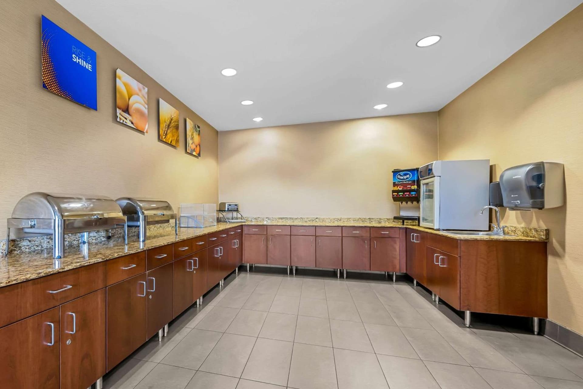 Comfort Inn & Suites West - Medical Center gallery photo in Rochester, MN — image 47