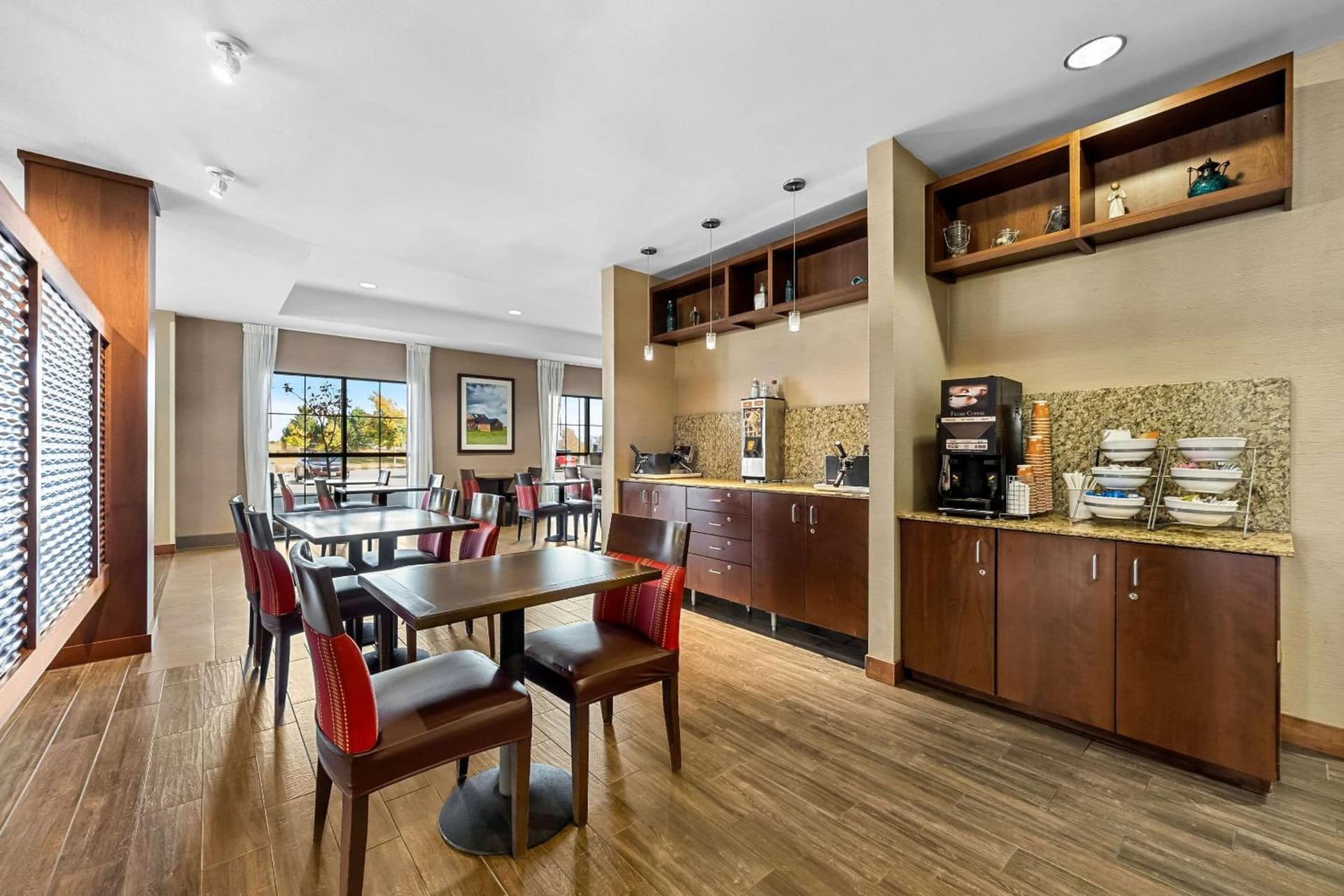 Comfort Inn & Suites West - Medical Center gallery photo in Rochester, MN — image 17