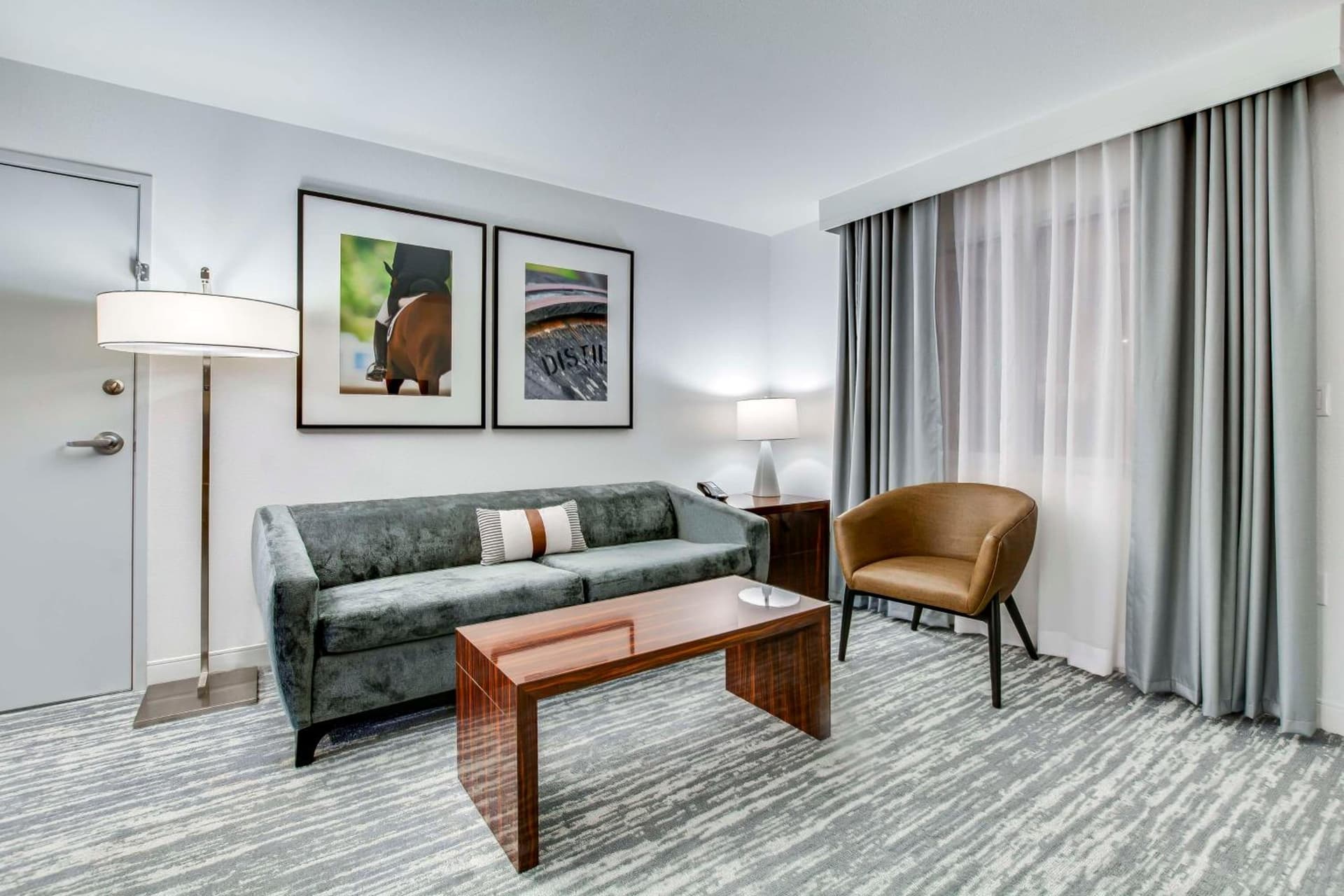 Embassy Suites by Hilton Louisville East gallery photo in Louisville, KY — image 4