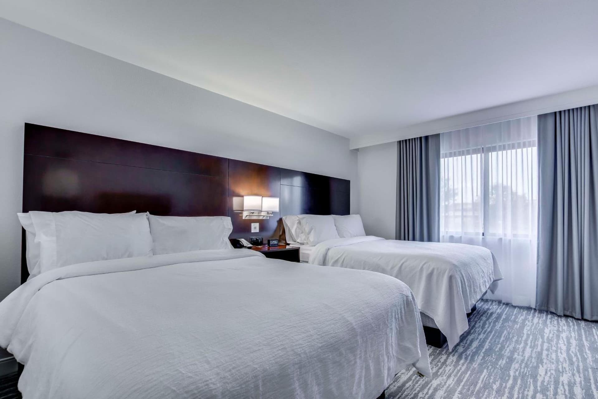 Embassy Suites by Hilton Louisville East gallery photo in Louisville, KY — image 111