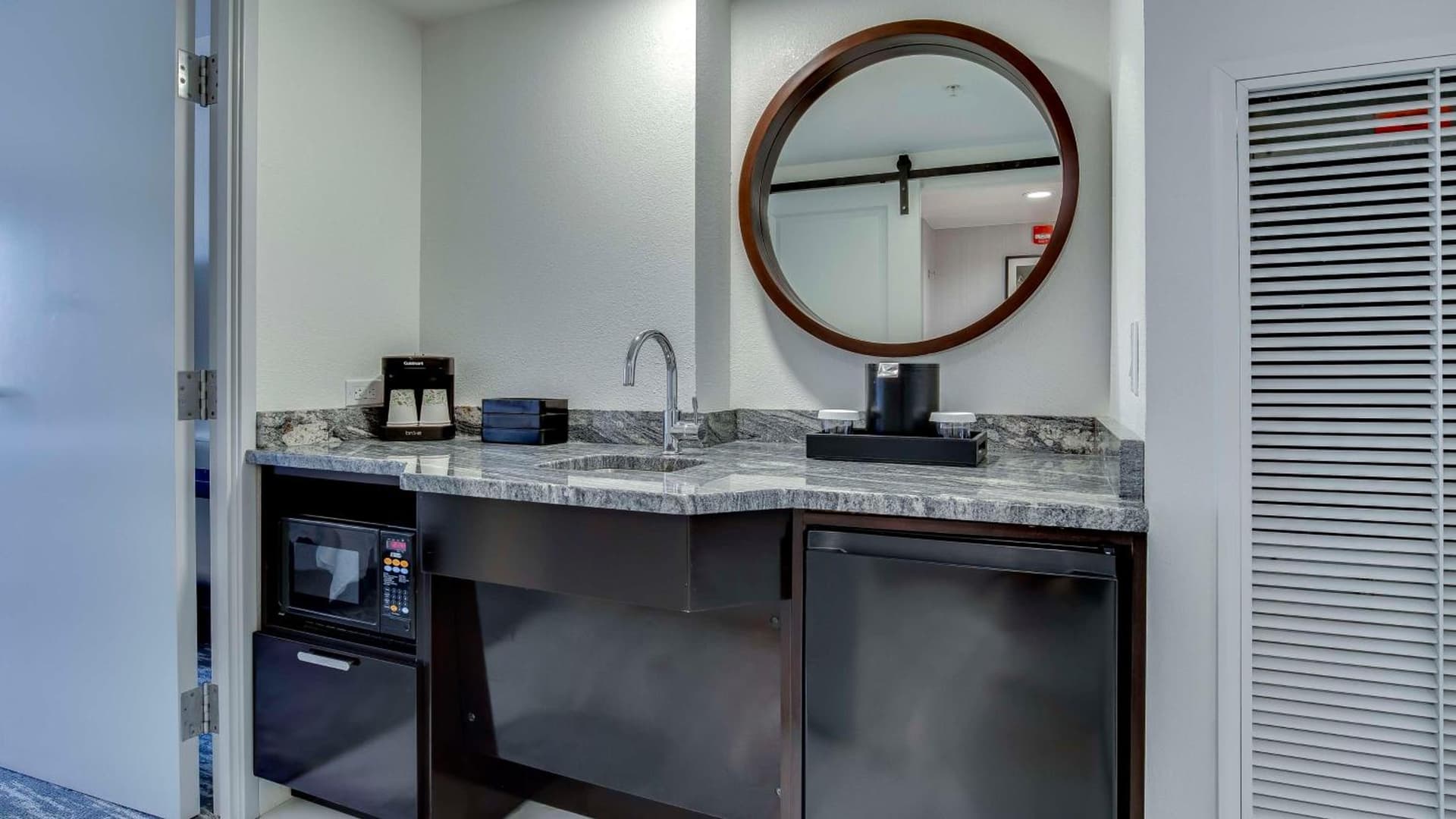Embassy Suites by Hilton Louisville East gallery photo in Louisville, KY — image 110