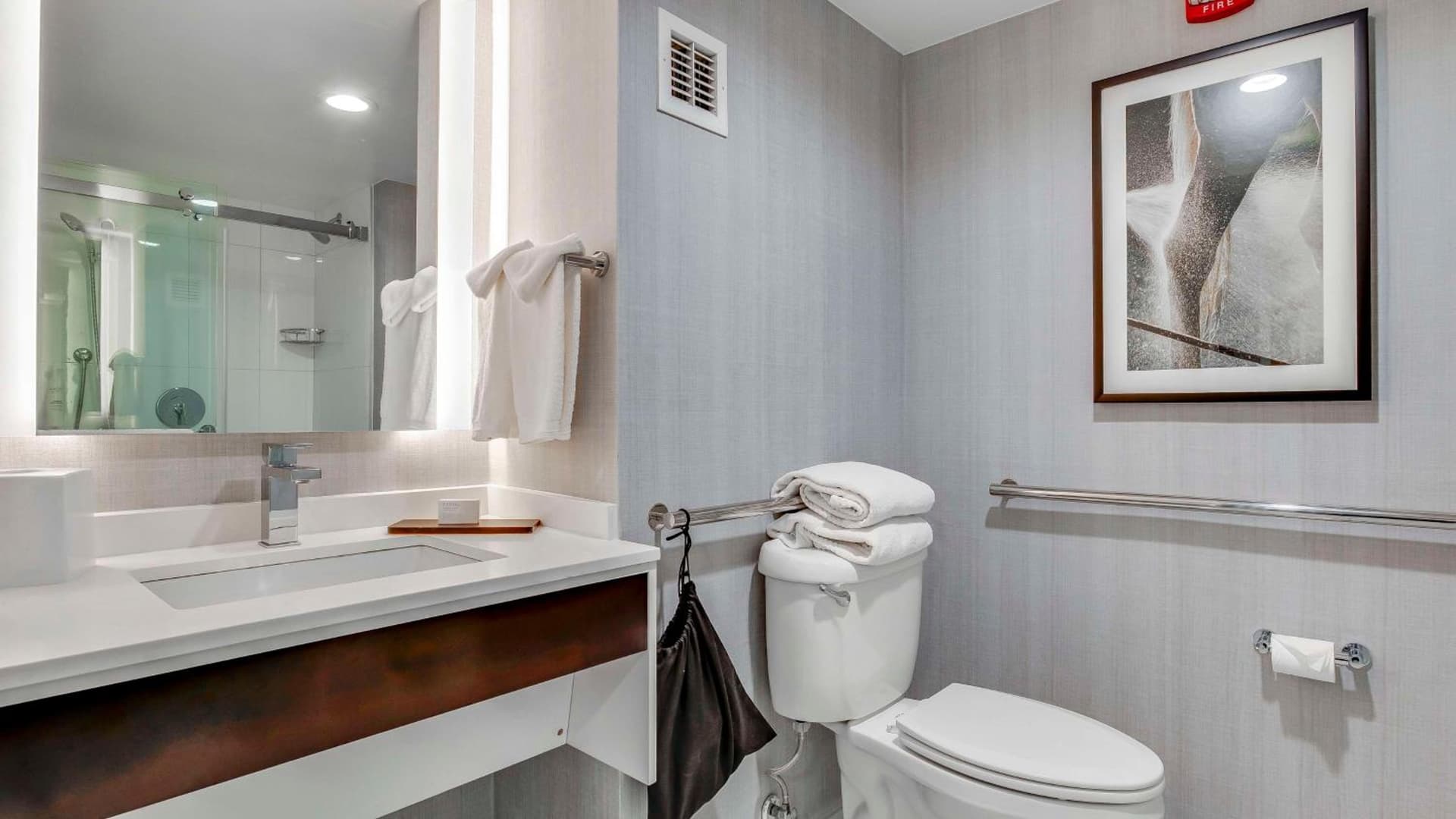 Embassy Suites by Hilton Louisville East gallery photo in Louisville, KY — image 115