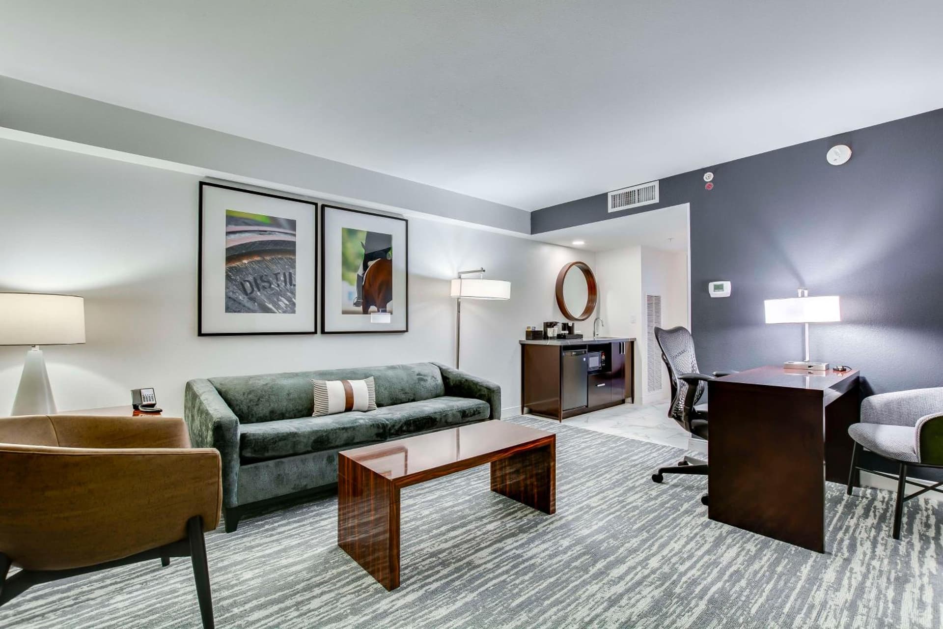 Embassy Suites by Hilton Louisville East gallery photo in Louisville, KY — image 102