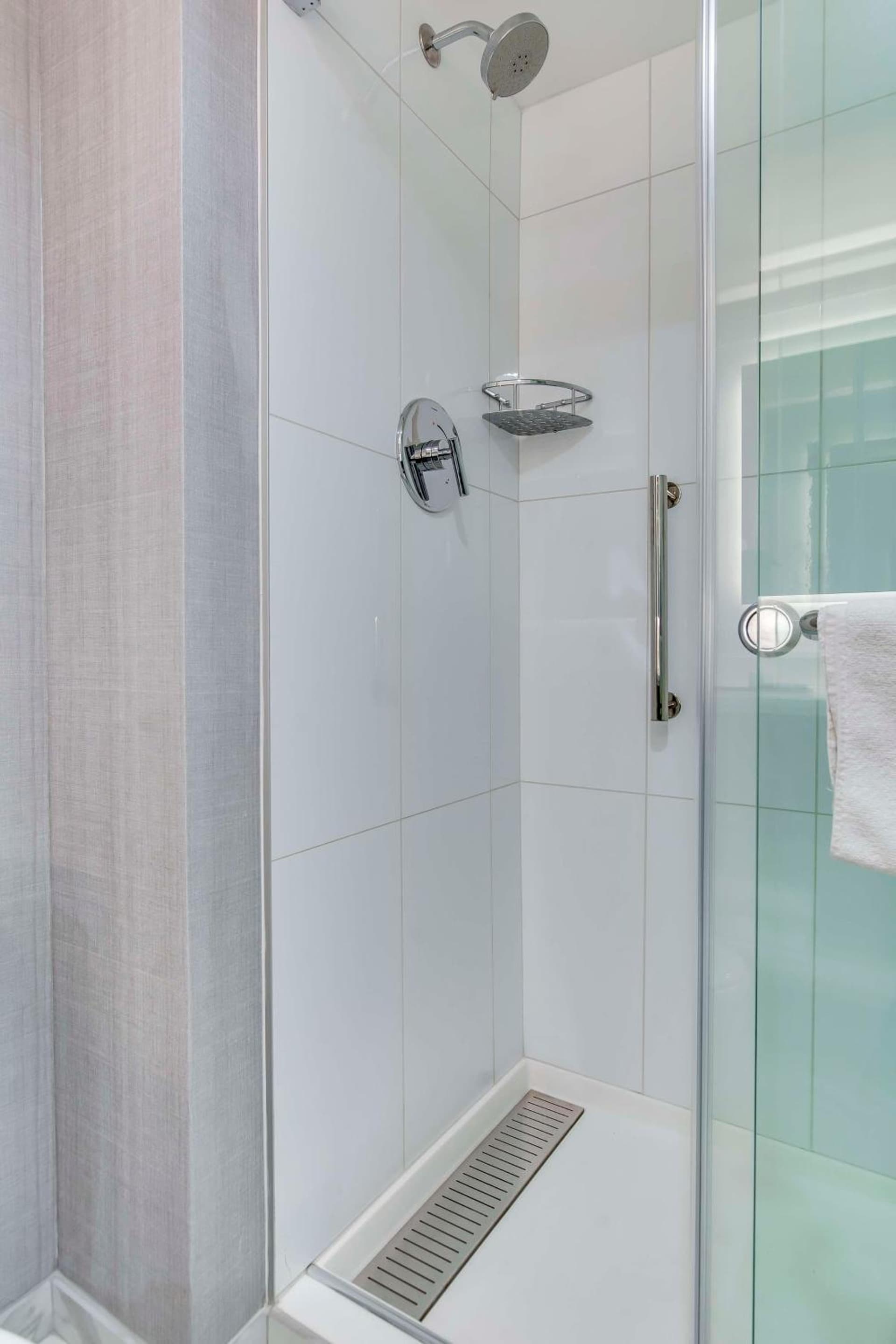Embassy Suites by Hilton Louisville East gallery photo in Louisville, KY — image 116