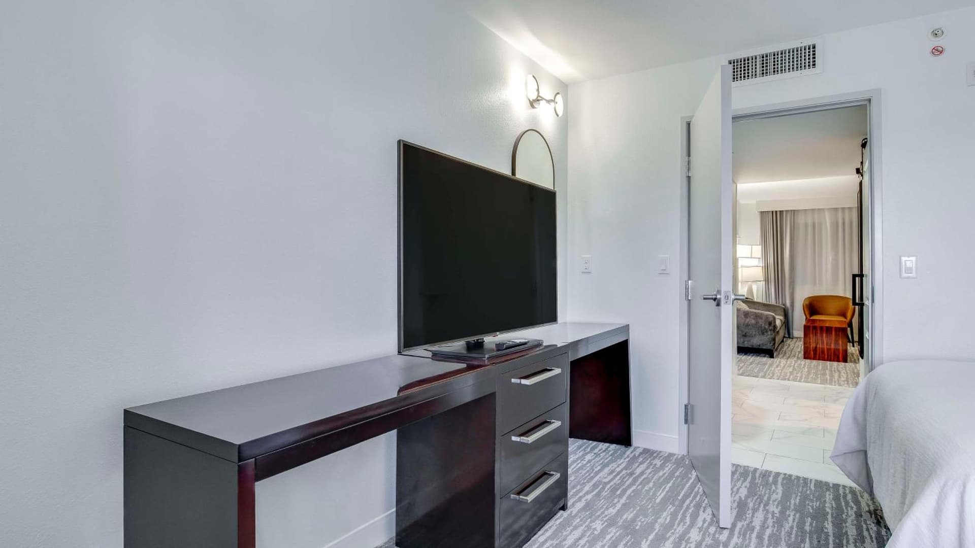 Embassy Suites by Hilton Louisville East gallery photo in Louisville, KY — image 63