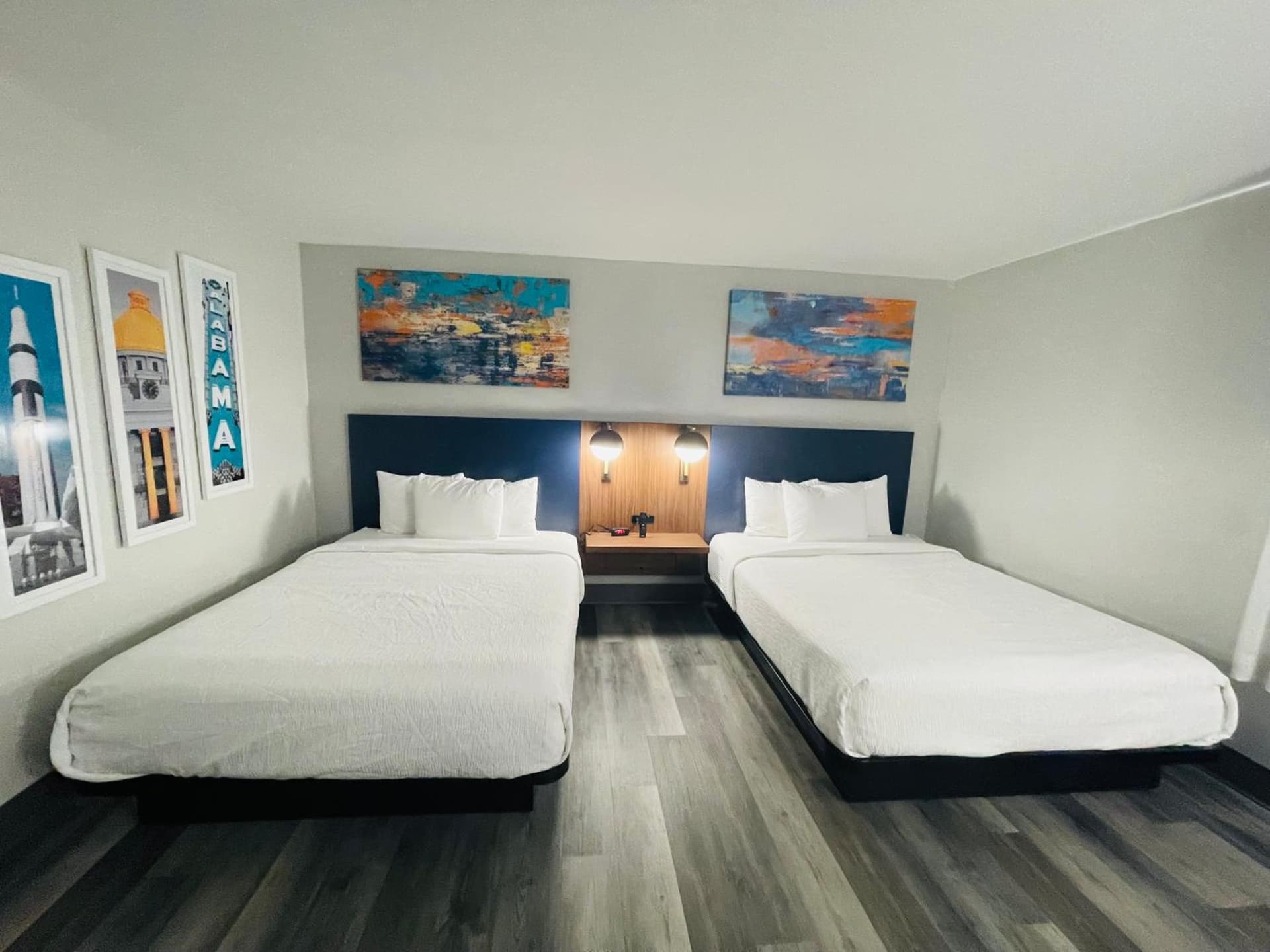 La Quinta by Wyndham Birmingham Homewood gallery photo in Birmingham, AL — image 32
