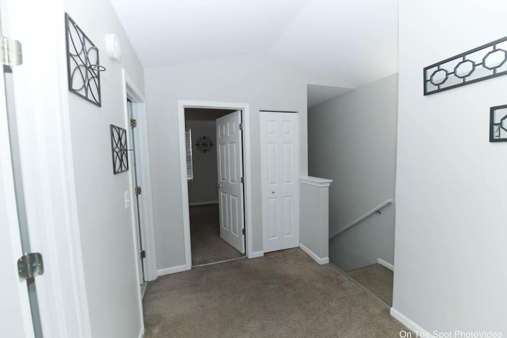 Cozy Quarters 3 gallery photo in Aurora, IL — image 9