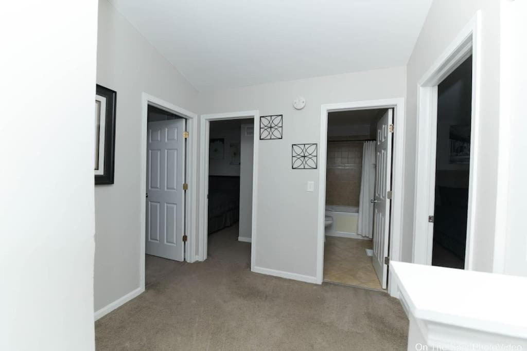 Cozy Quarters 3 gallery photo in Aurora, IL — image 5