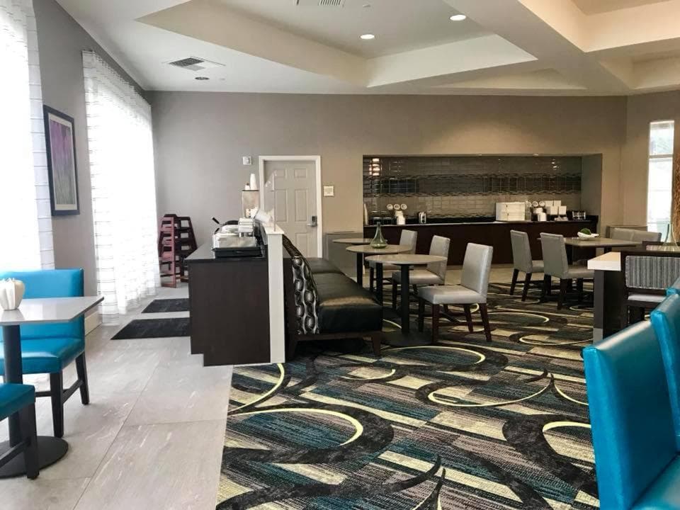 La Quinta by Wyndham Birmingham Homewood gallery photo in Birmingham, AL — image 54