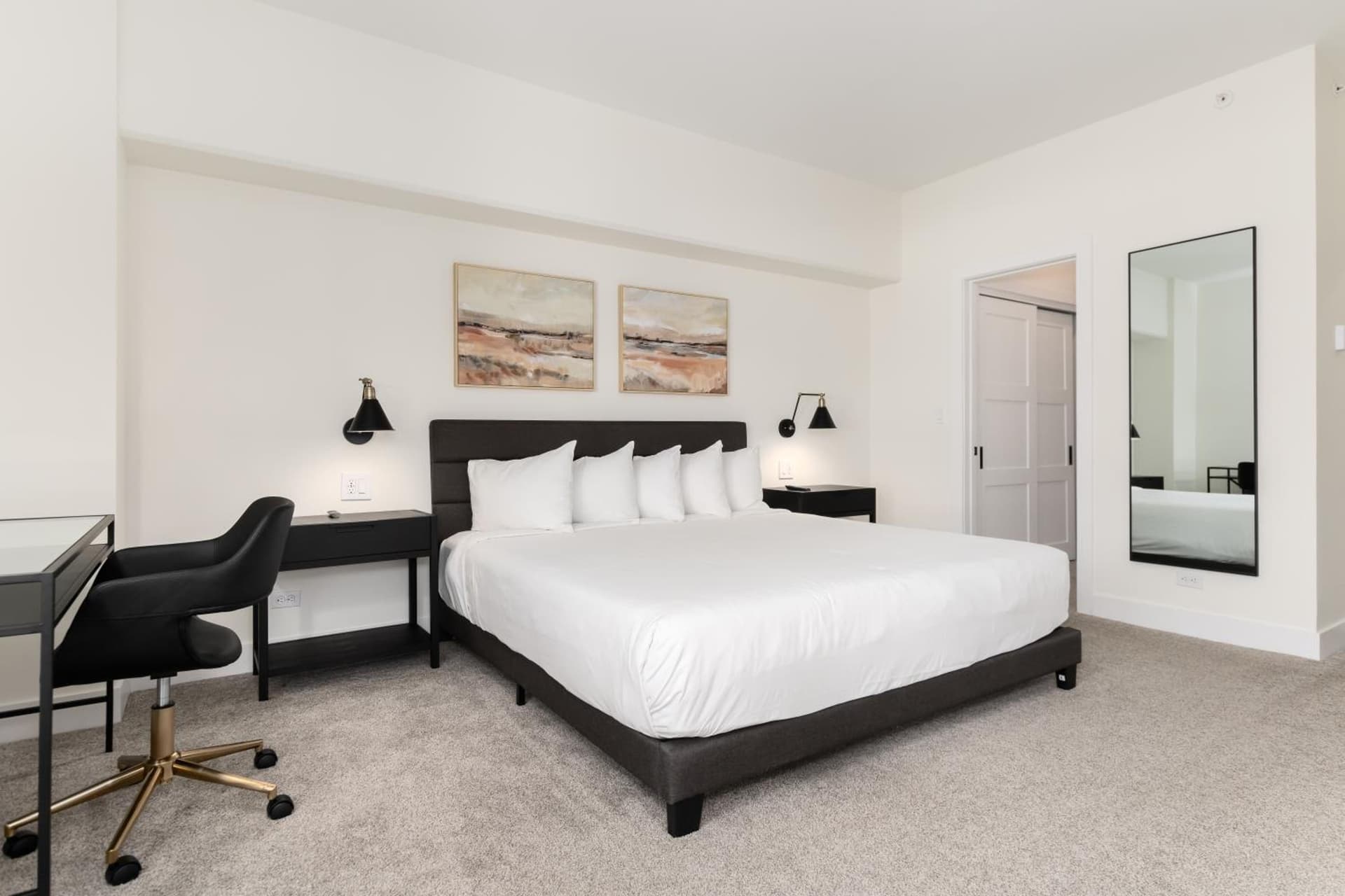 PRIME LOCATION Ski-In Ski-Out with Mountain Views BEST location in Breckenridge interior in Breckenridge, CO — gallery photo 2