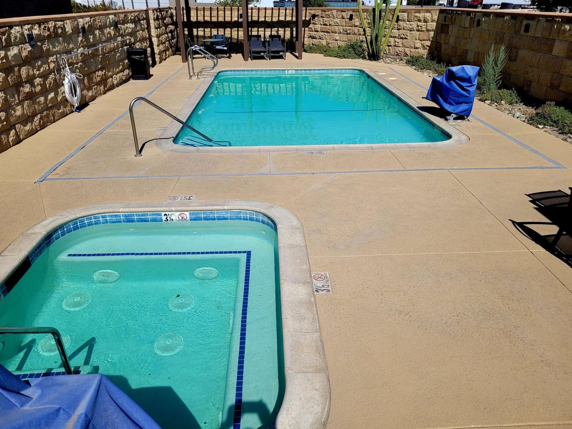 Best Western Plus Coachella Valley Inn & Suites gallery photo in Cathedral City, CA — image 10