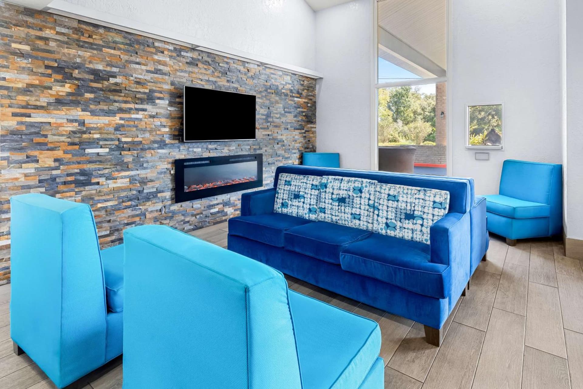 SureStay Plus by Best Western Beaumont gallery photo in Beaumont, TX — image 5