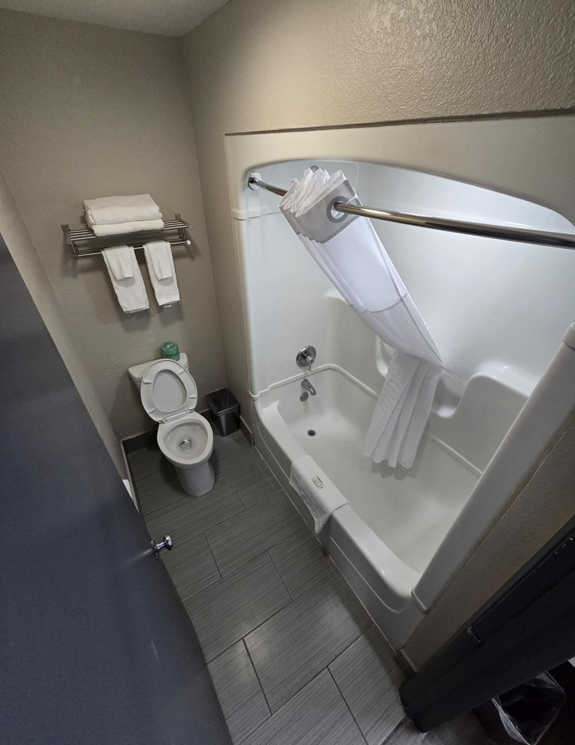 Days Inn by Wyndham Wichita Falls gallery photo in Wichita Falls, TX — image 18