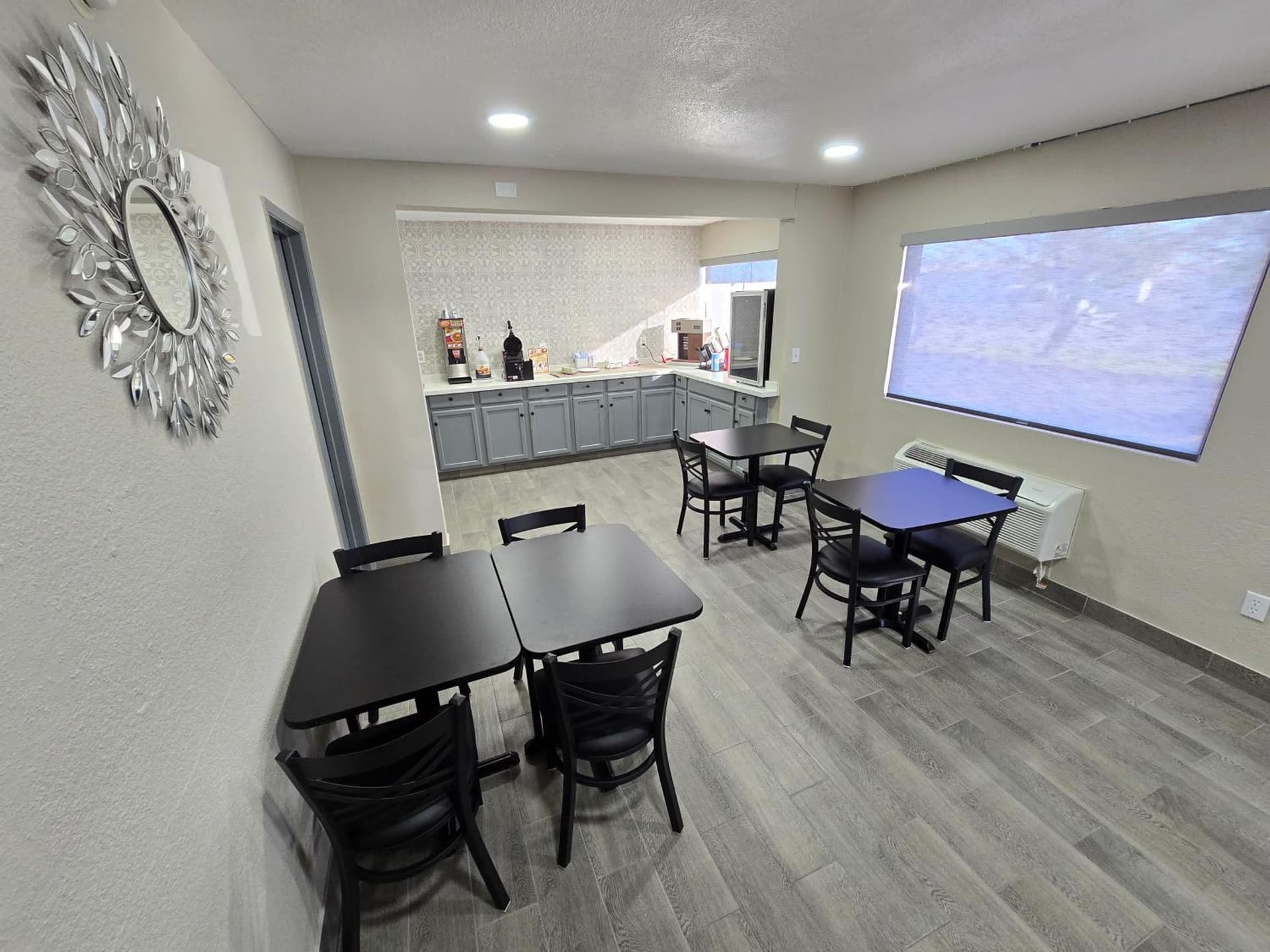 Days Inn by Wyndham Wichita Falls gallery photo in Wichita Falls, TX — image 8