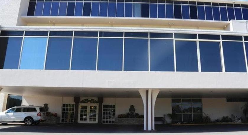 Magnuson Grand Conference Hotel — hotel in Winter Haven, Florida