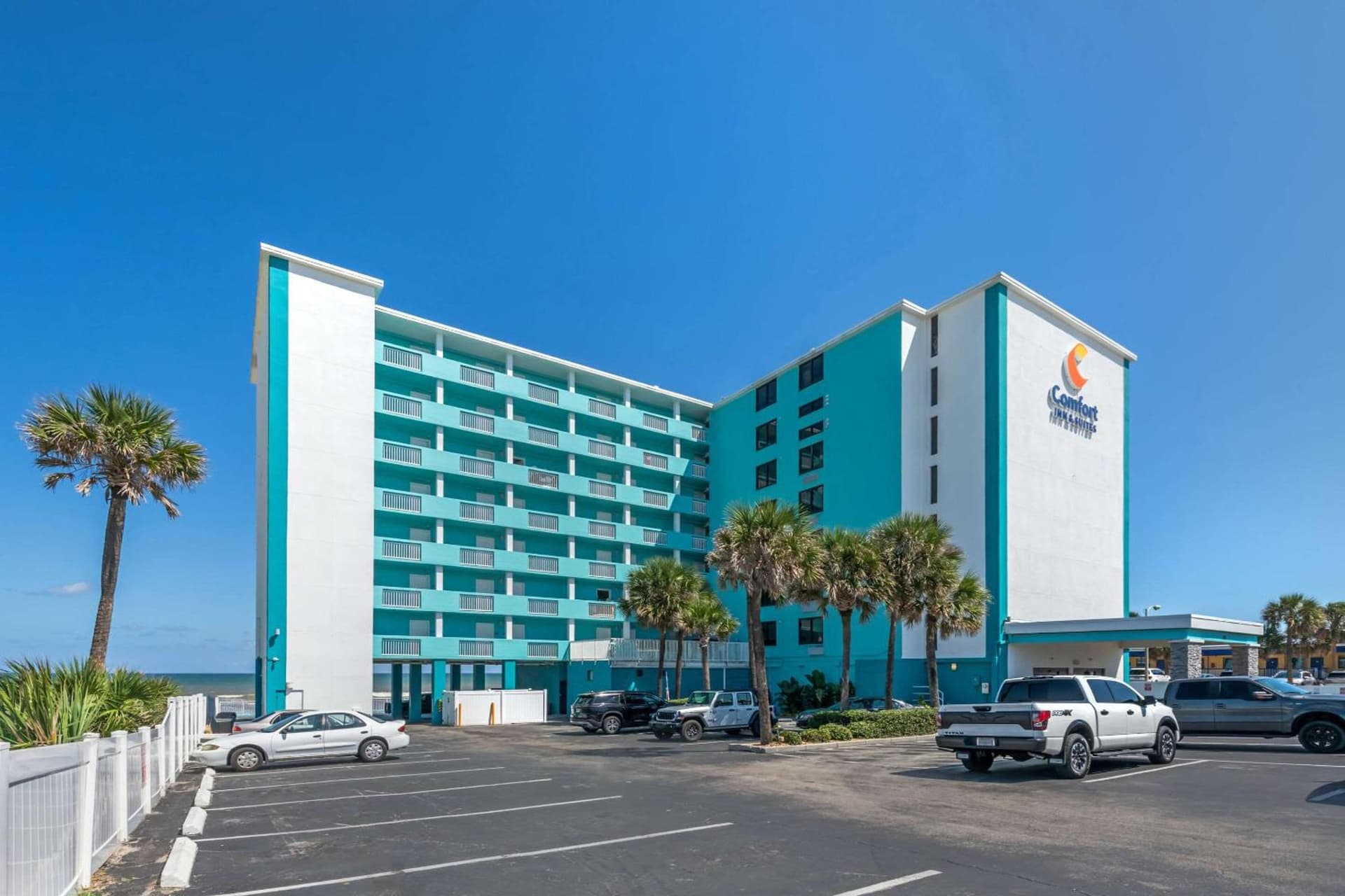 Comfort Inn & Suites Daytona Beach Oceanfront interior in Daytona Beach, FL — gallery photo 2