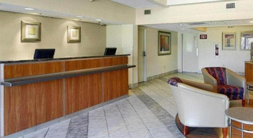 Red Roof Inn Houston - Westchase property views in Houston, TX — gallery photo 3