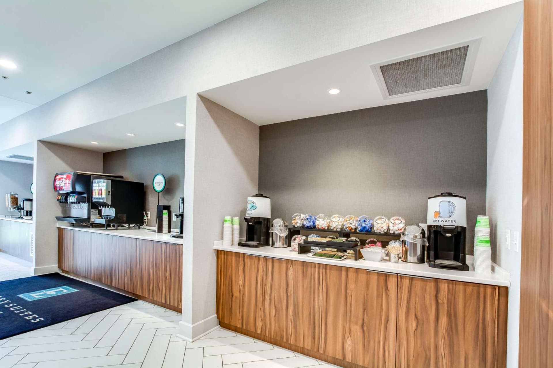 Embassy Suites by Hilton Louisville East gallery photo in Louisville, KY — image 59