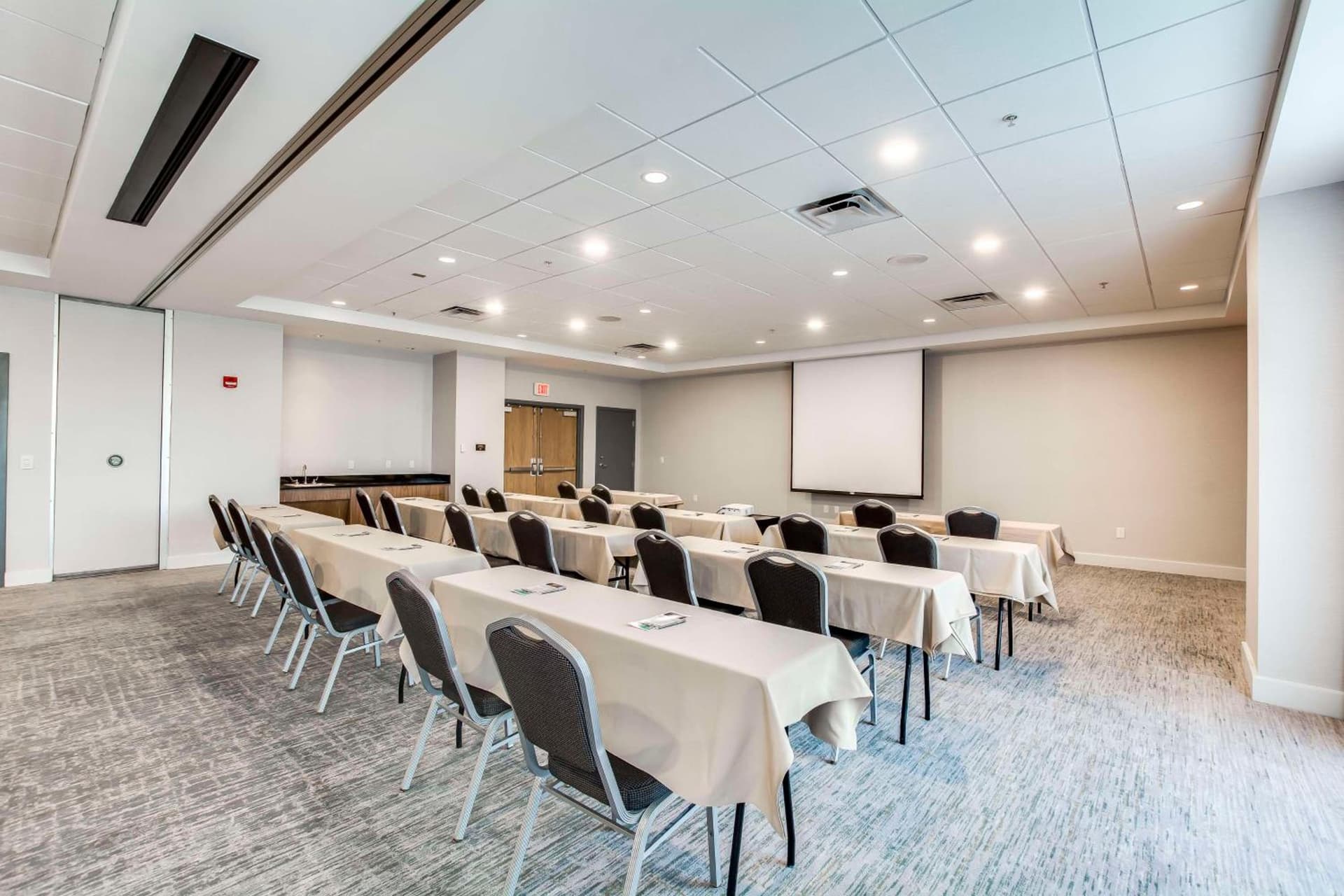 Embassy Suites by Hilton Louisville East gallery photo in Louisville, KY — image 100
