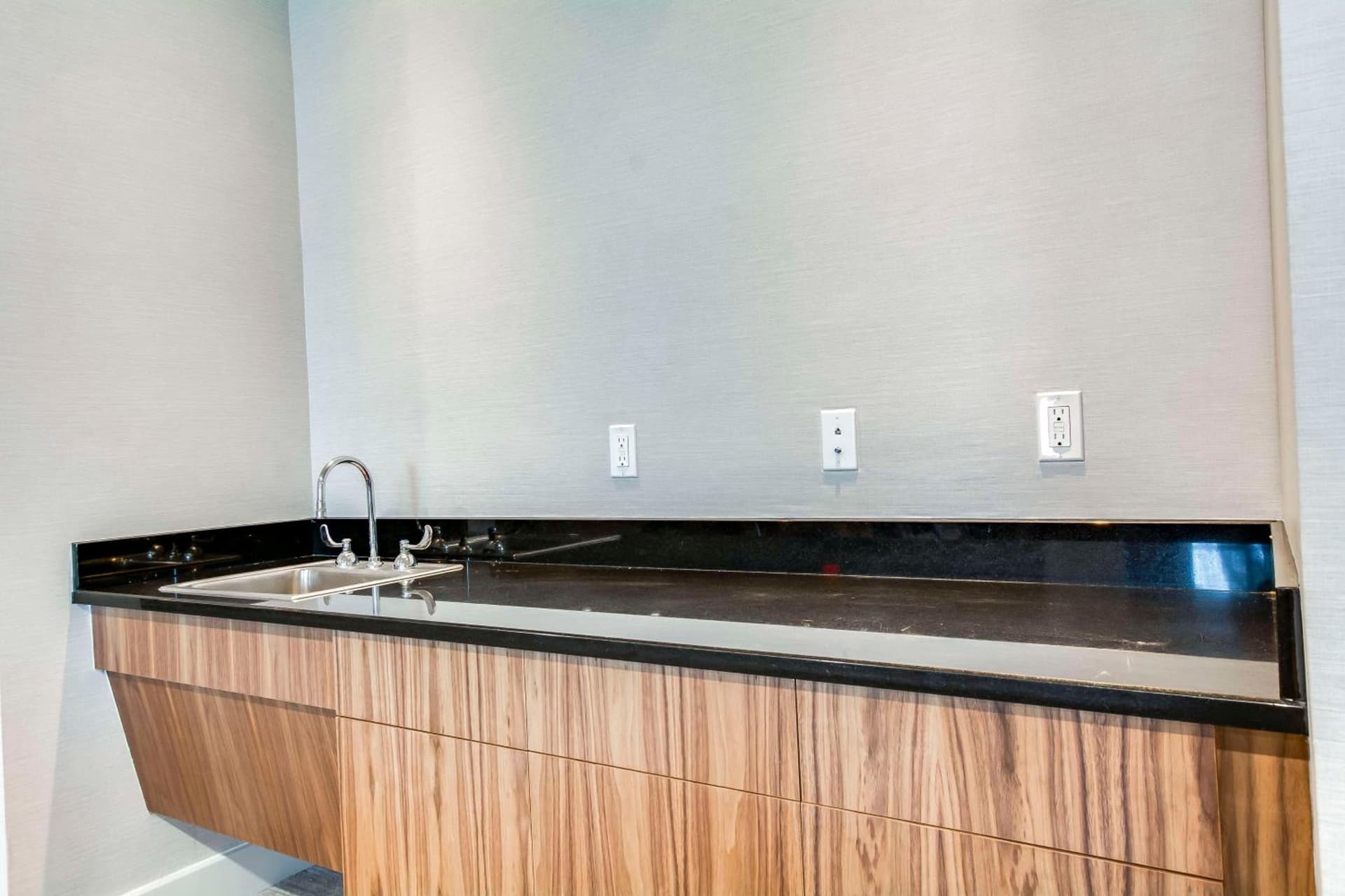 Embassy Suites by Hilton Louisville East gallery photo in Louisville, KY — image 69