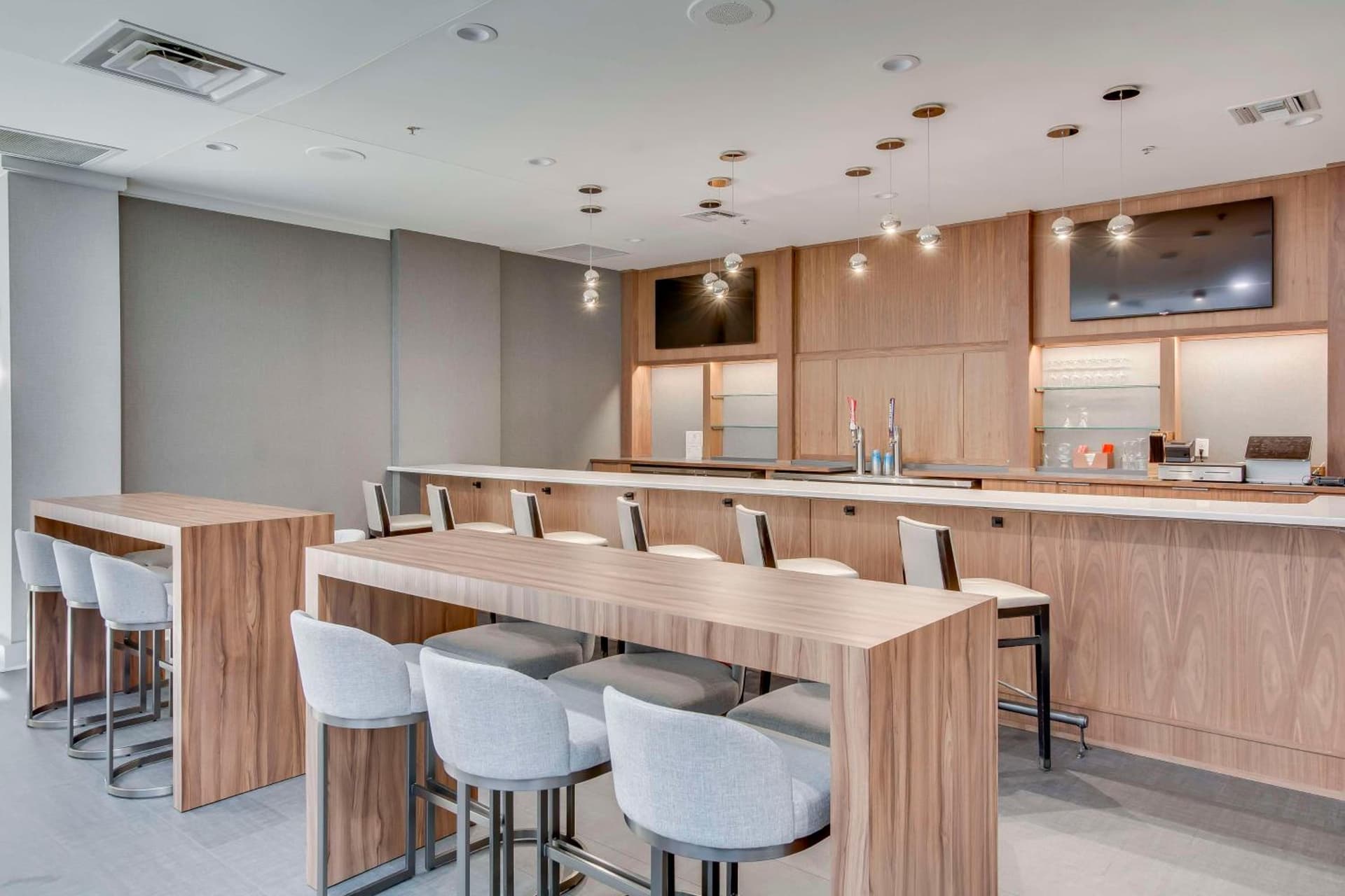 Embassy Suites by Hilton Louisville East gallery photo in Louisville, KY — image 92