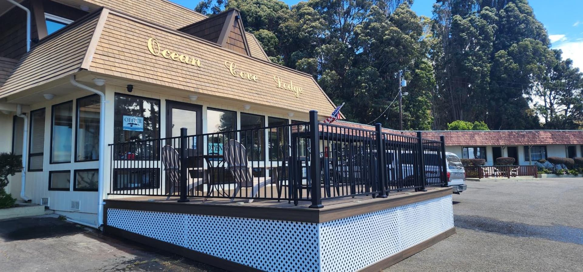 Ocean Cove Lodge featured exterior or lobby in Walsh Landing, CA — similar hotel