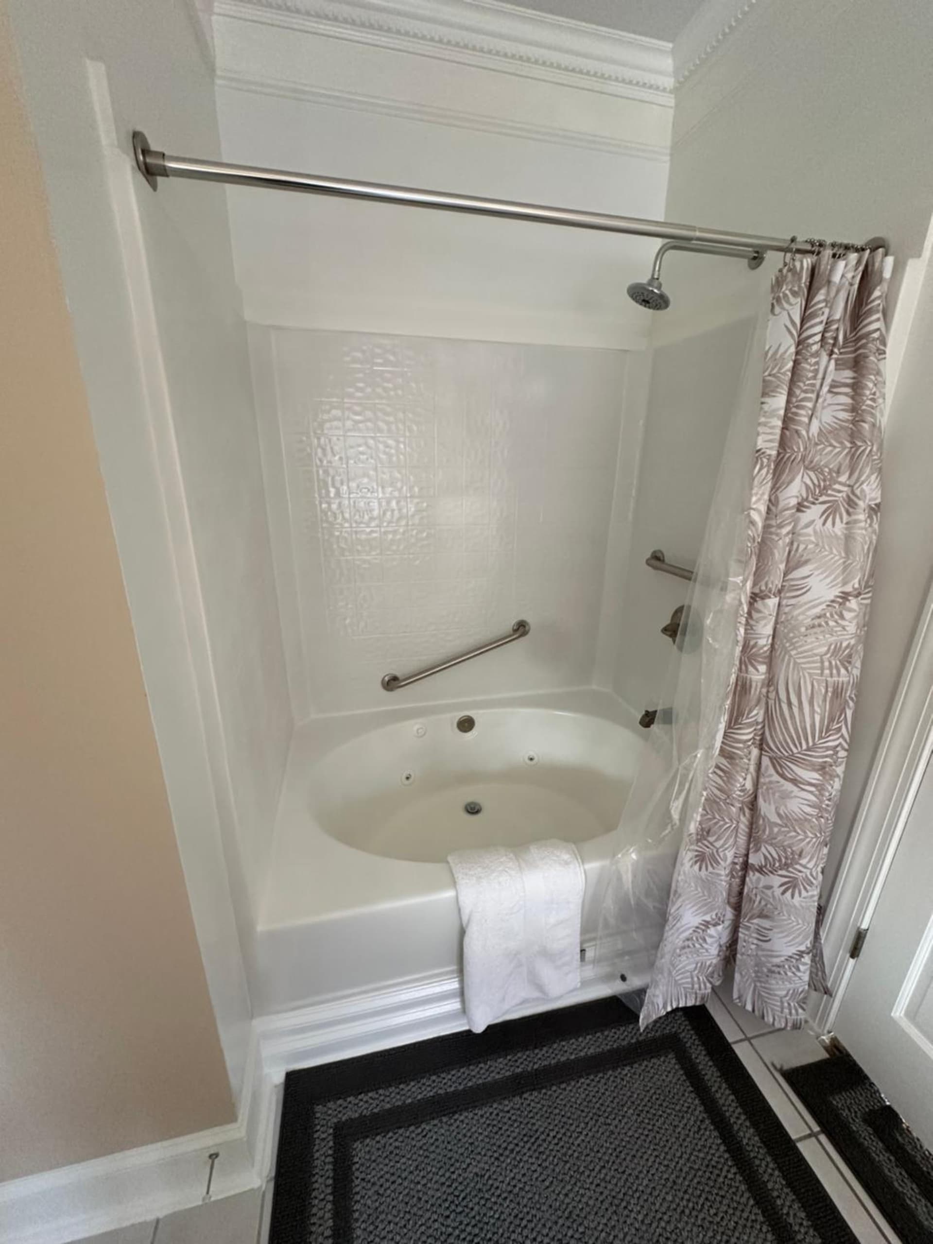 MooreField Suites Greensboro East gallery photo in McLeansville, NC — image 49