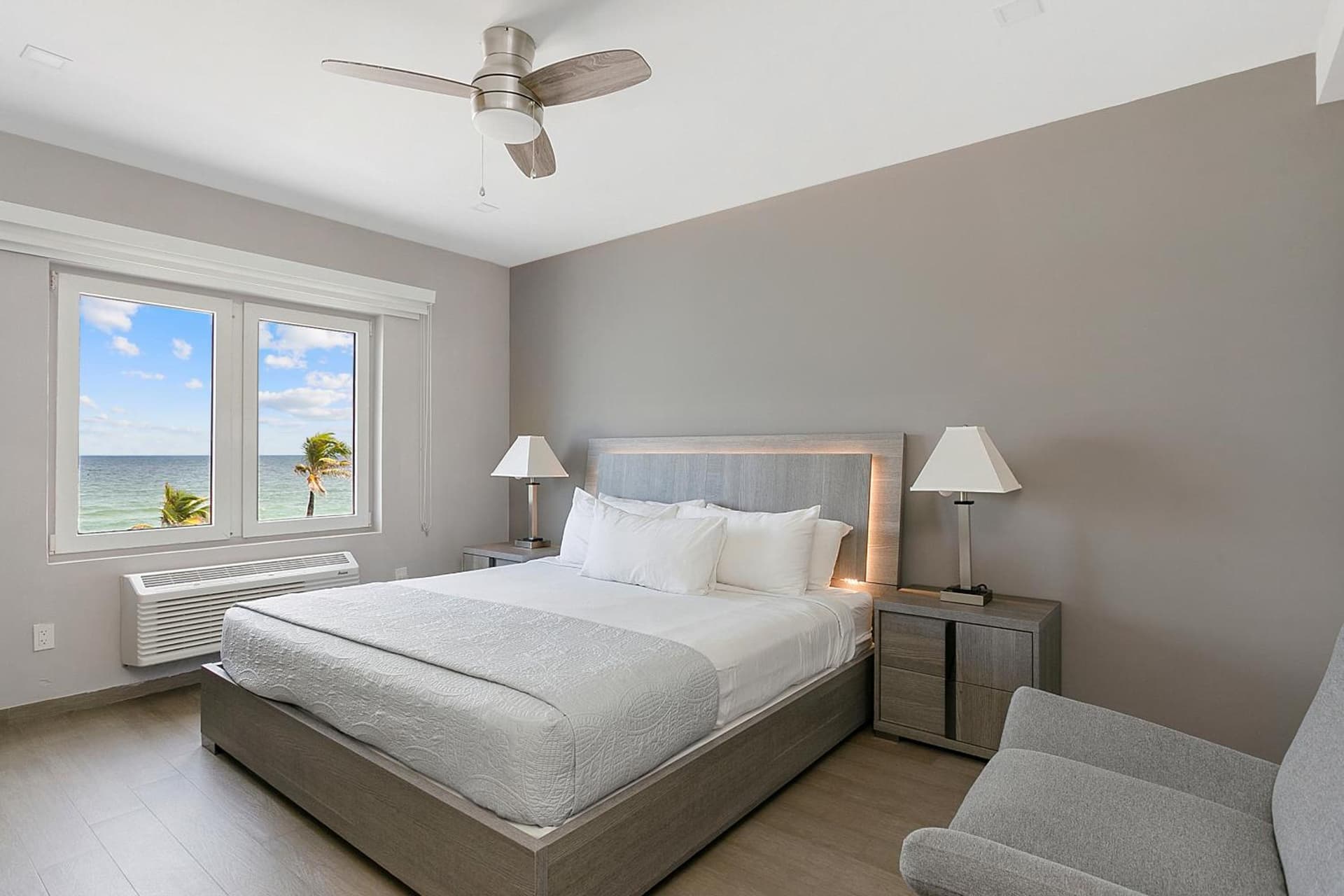 Hotel Sheldon gallery photo in Hollywood, FL — image 52