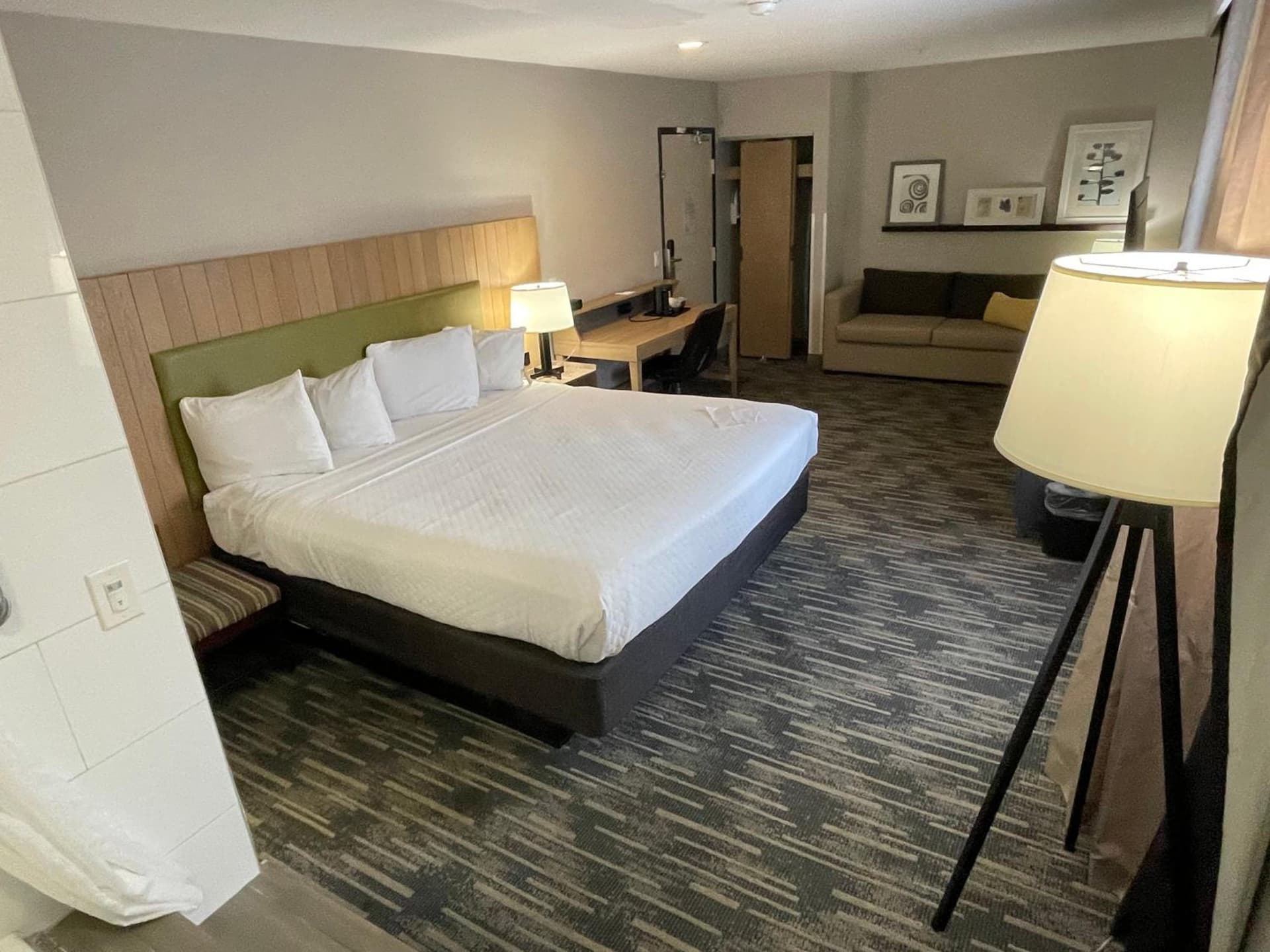 Country Inn & Suites by Radisson, Bakersfield, CA gallery photo in Bakersfield, CA — image 53