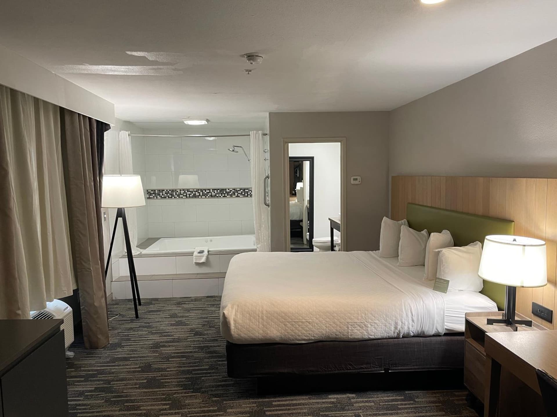 Country Inn & Suites by Radisson, Bakersfield, CA gallery photo in Bakersfield, CA — image 57