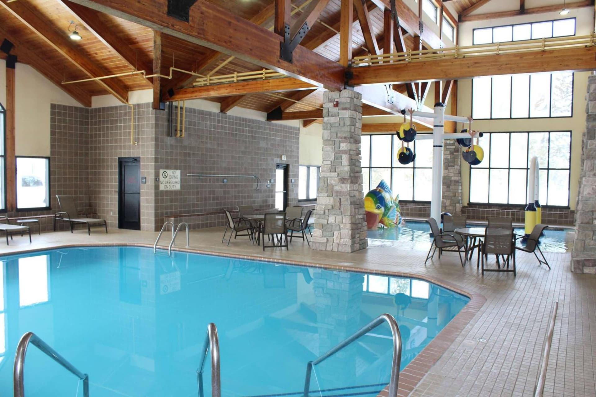 SouthShore Hotel on Lake Bemidji, Trademark Coll by Wyndham interior in Bemidji, MN — gallery photo 2