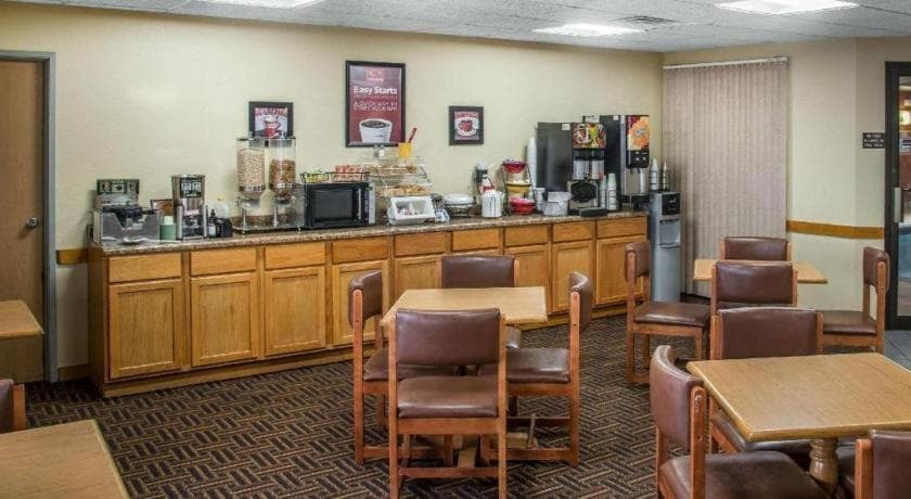 Econo Lodge gallery photo in River Falls, WI — image 25