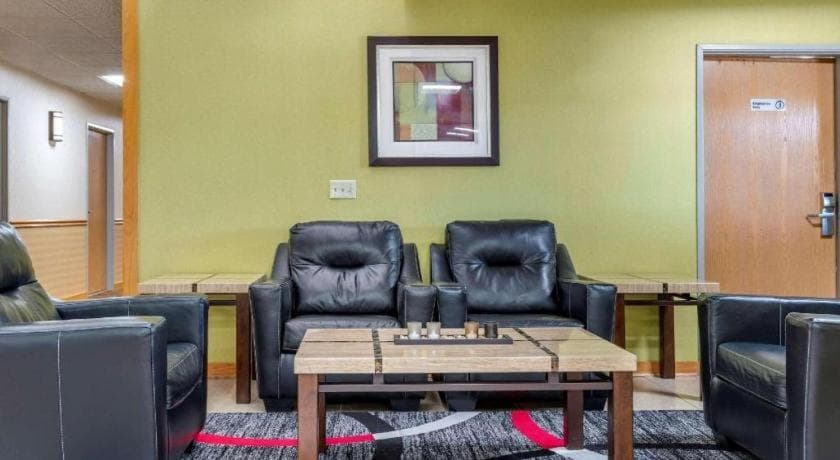 Econo Lodge gallery photo in River Falls, WI — image 28