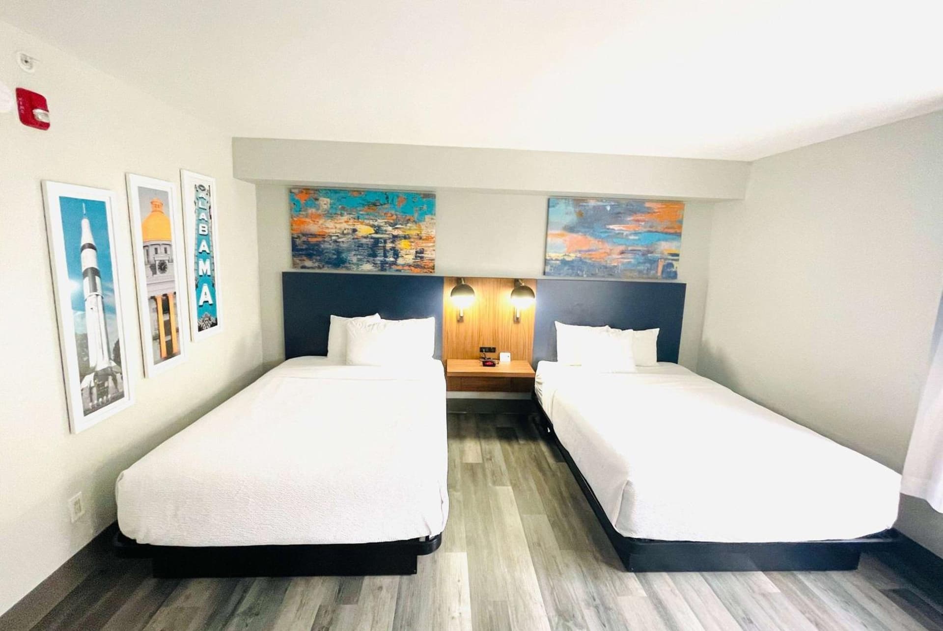 La Quinta by Wyndham Birmingham Homewood gallery photo in Birmingham, AL — image 42