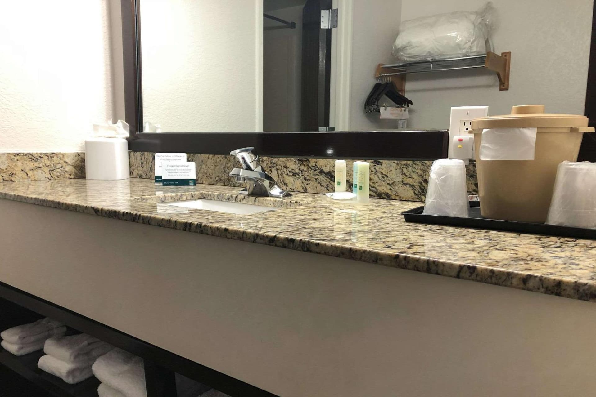 Quality Inn & Suites Denver International Airport gallery photo in Denver, CO — image 27