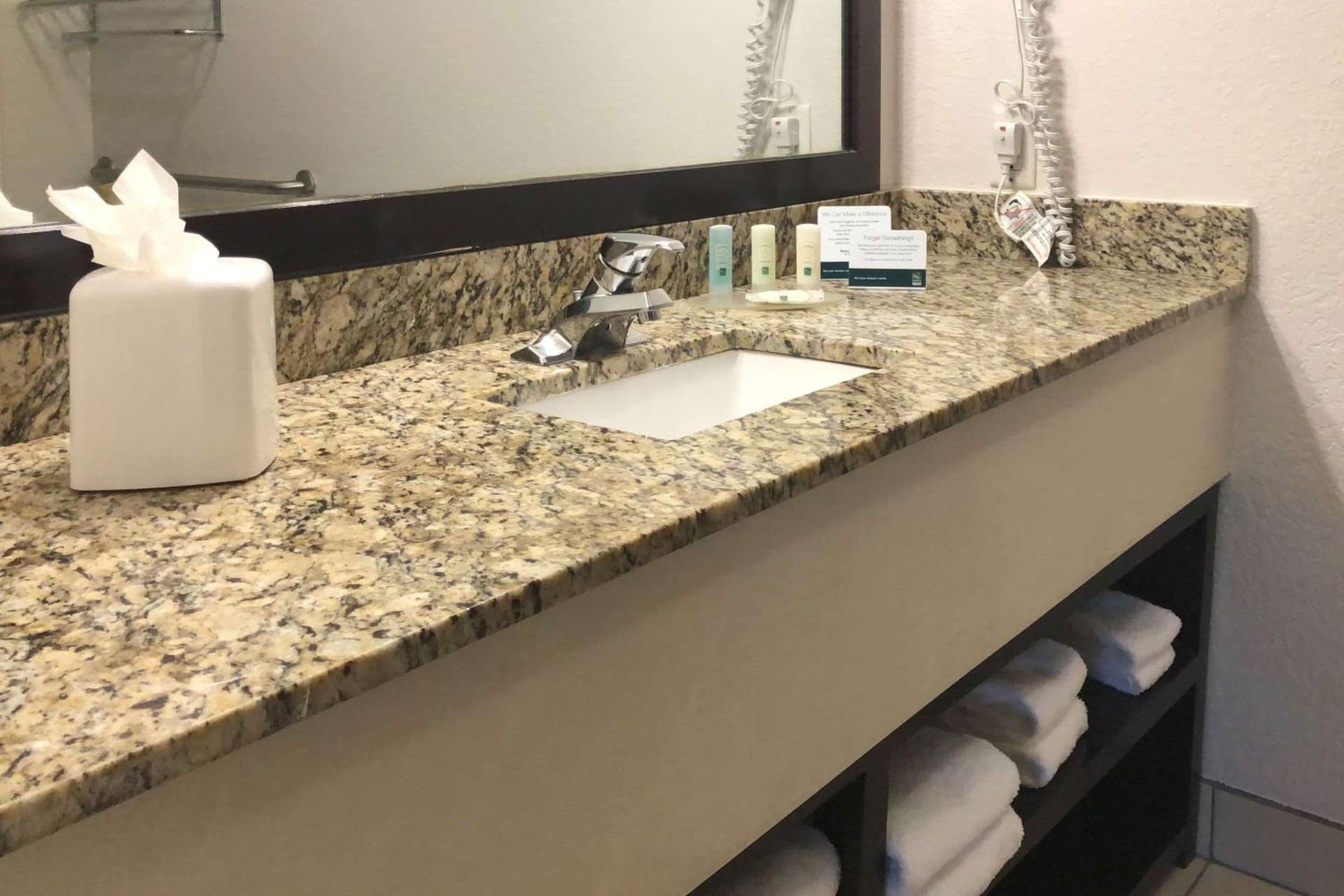 Quality Inn & Suites Denver International Airport gallery photo in Denver, CO — image 45