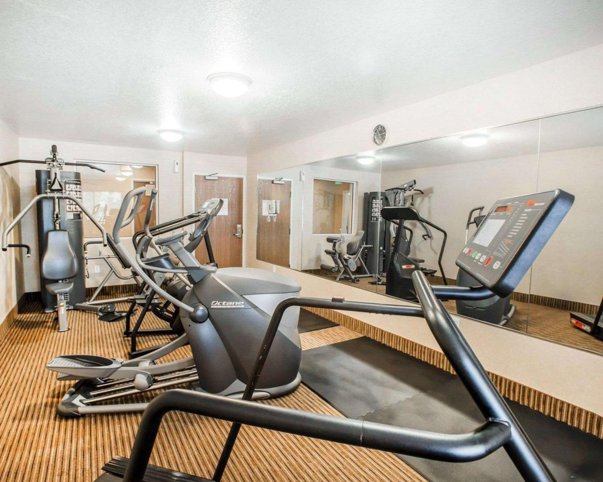 Quality Inn & Suites Denver International Airport gallery photo in Denver, CO — image 11
