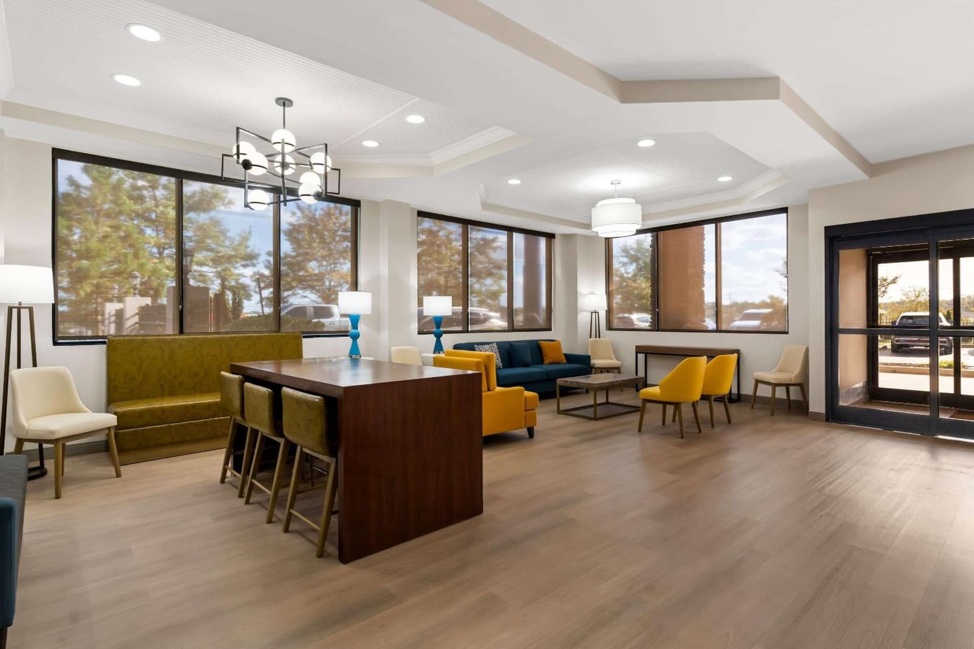 Comfort Suites Augusta Riverwatch gallery photo in Augusta, GA — image 45