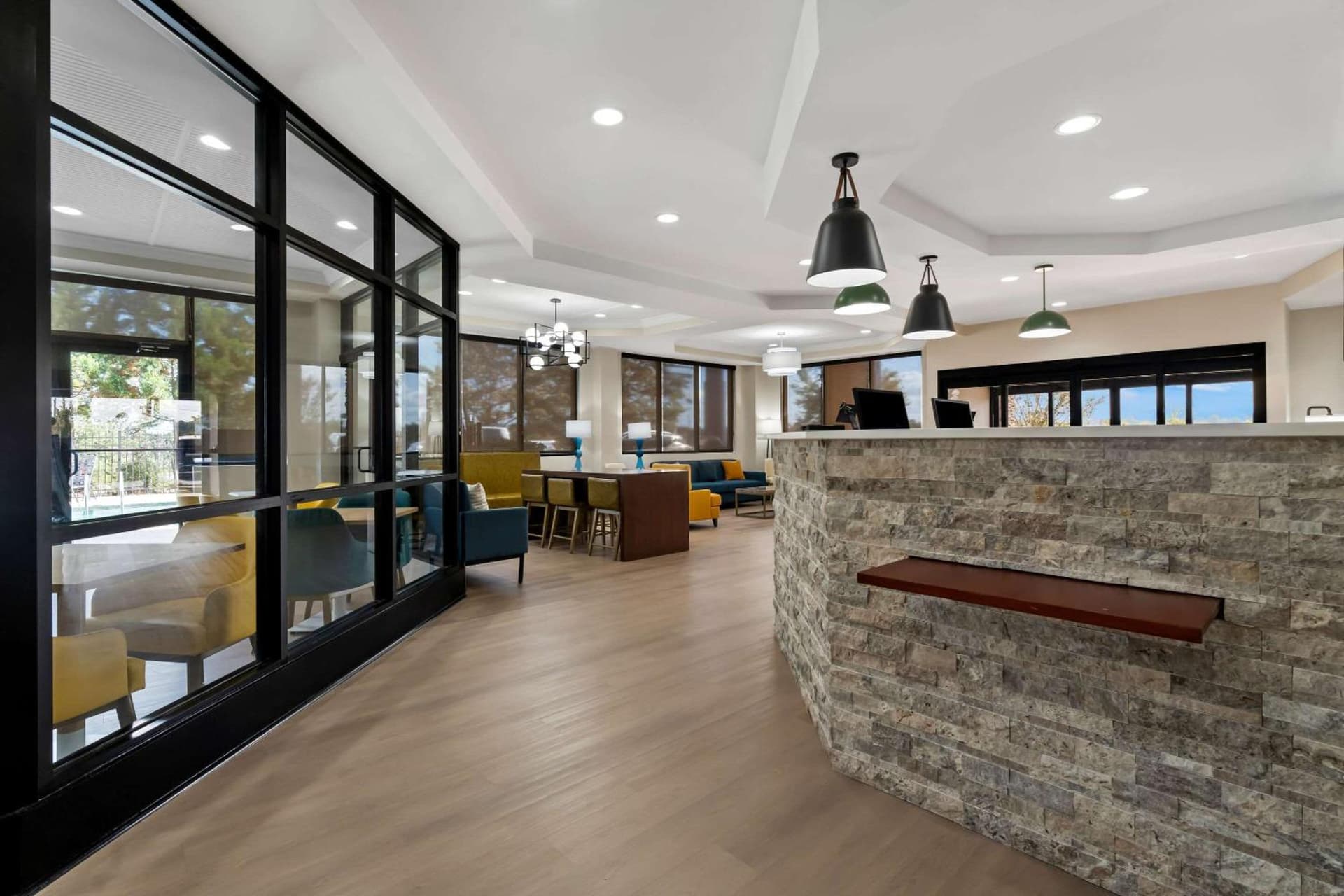 Comfort Suites Augusta Riverwatch gallery photo in Augusta, GA — image 56