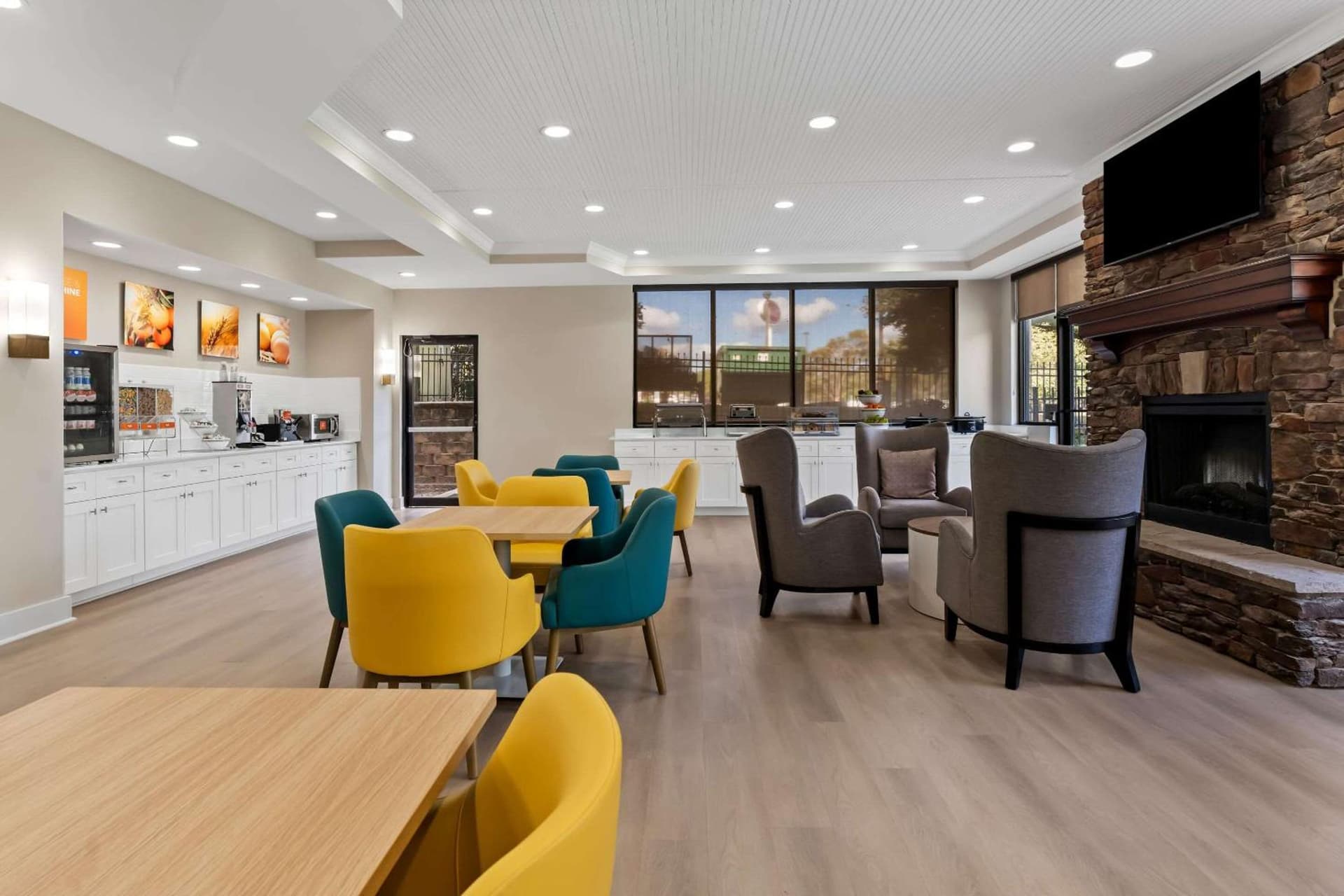 Comfort Suites Augusta Riverwatch gallery photo in Augusta, GA — image 25