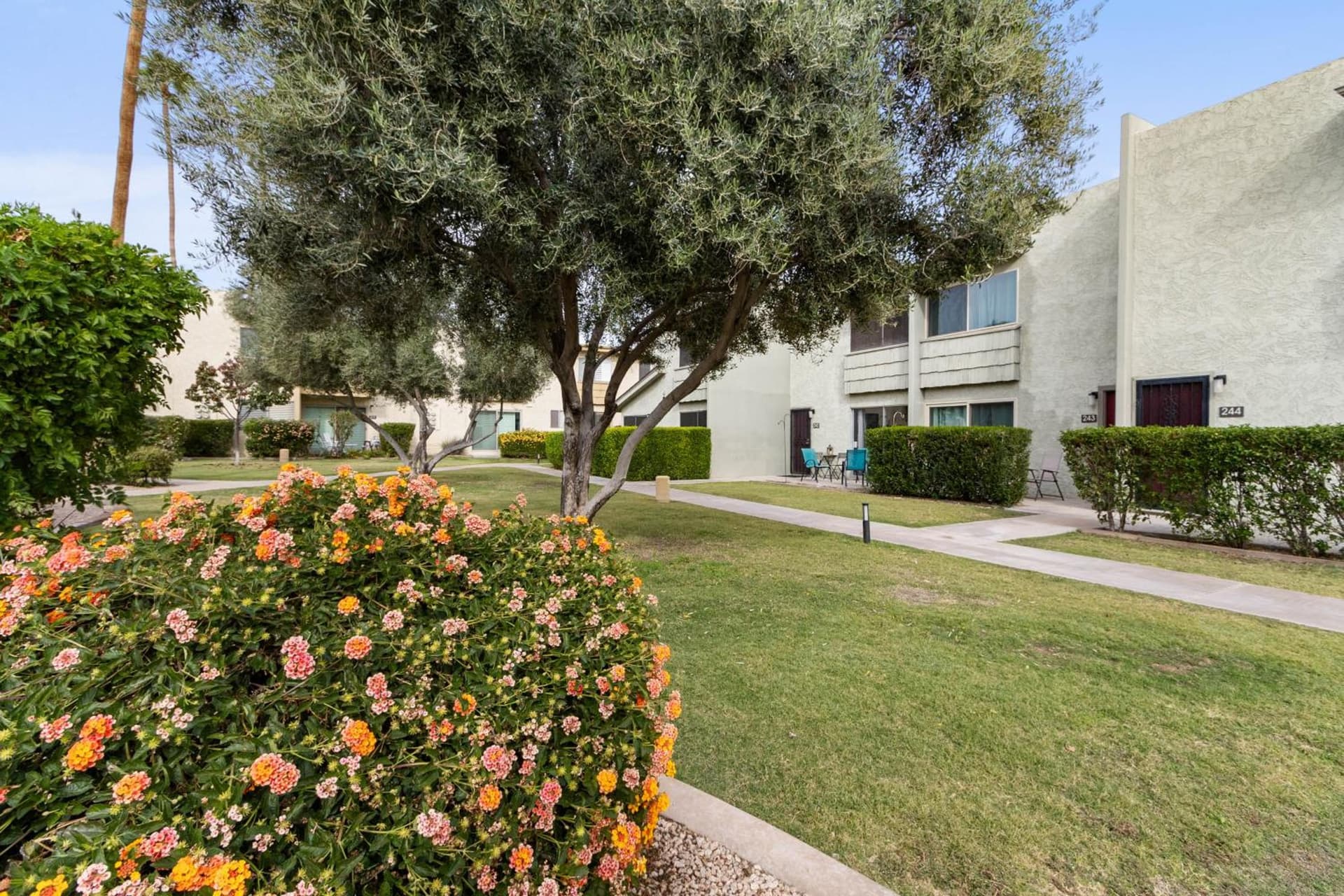 Camelback 242- Condo with Amenities, Close to Old Town, Shopping & Dining! featured exterior or lobby in Scottsdale, AZ — similar hotel